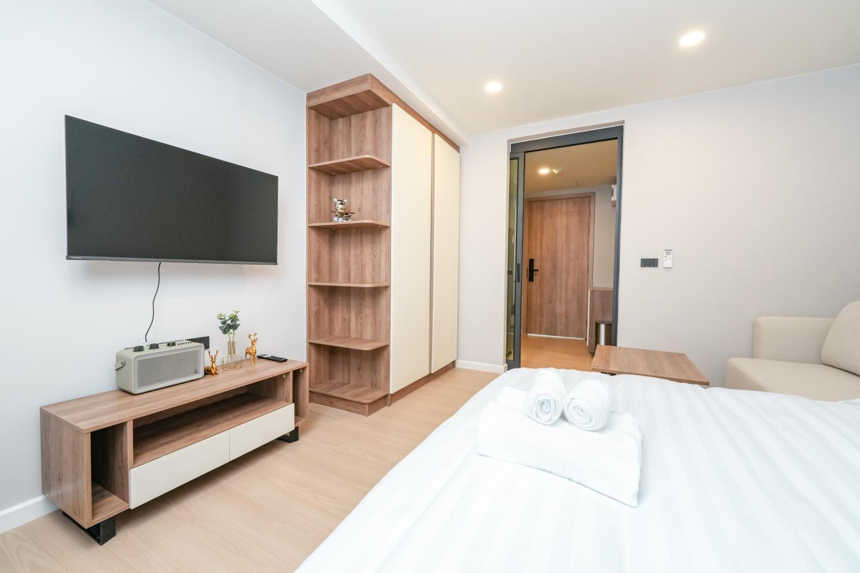 New condo near the sea, Laguna, Choeng Thale 324
