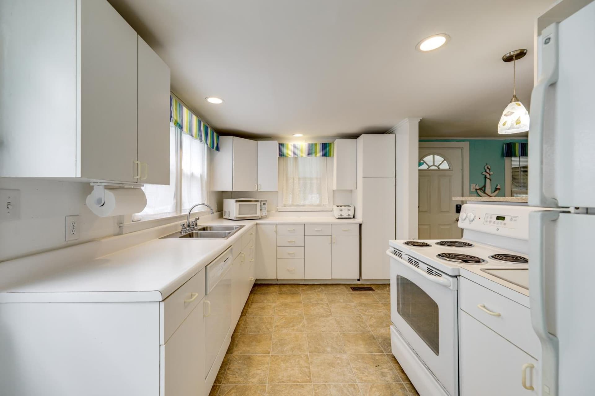 Steps to Rehoboth Beach: Spacious Family Home!