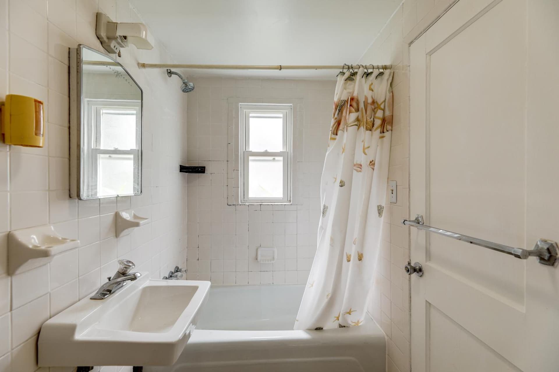 Steps to Rehoboth Beach: Spacious Family Home!