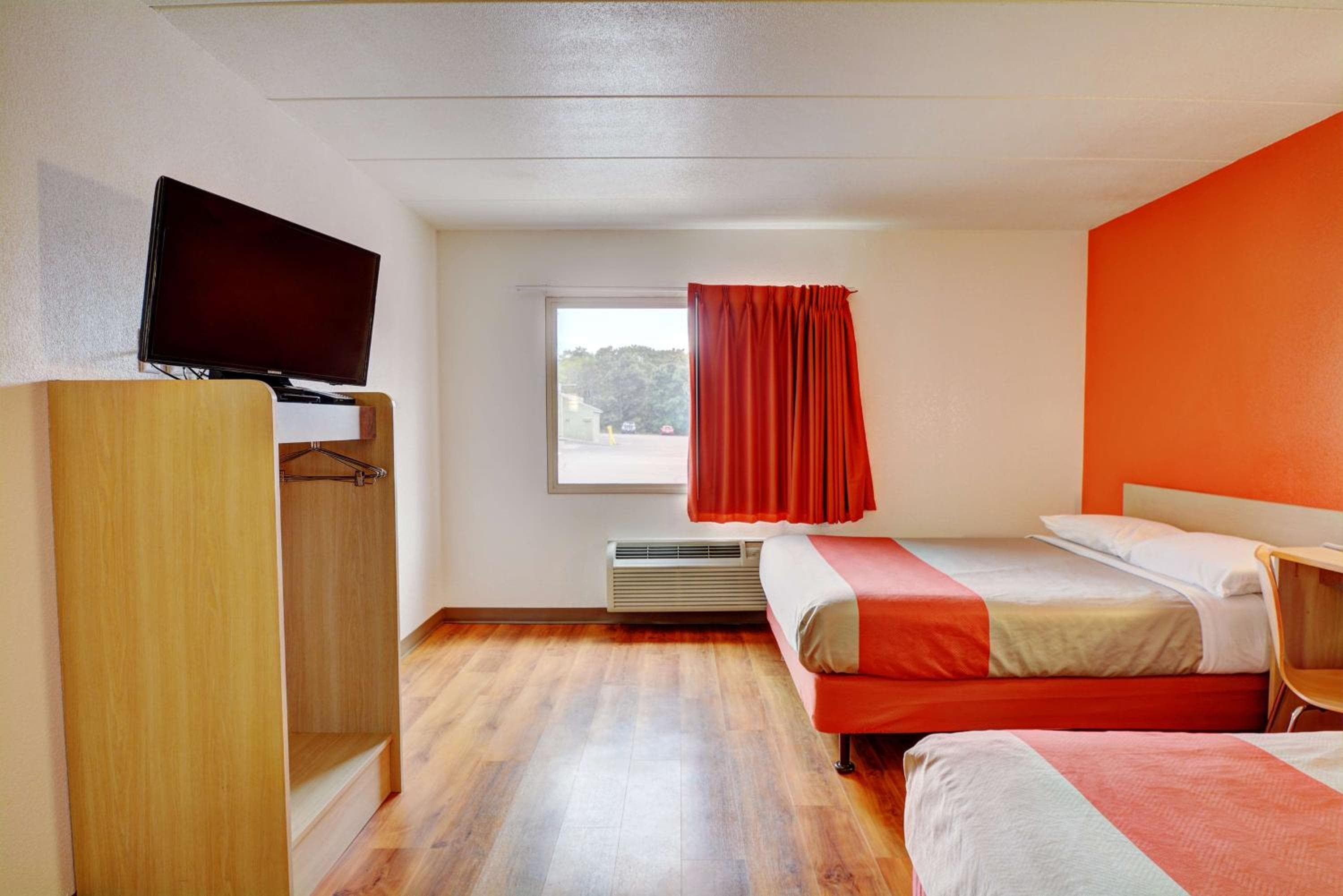 Motel 6-Seekonk, MA - Providence East