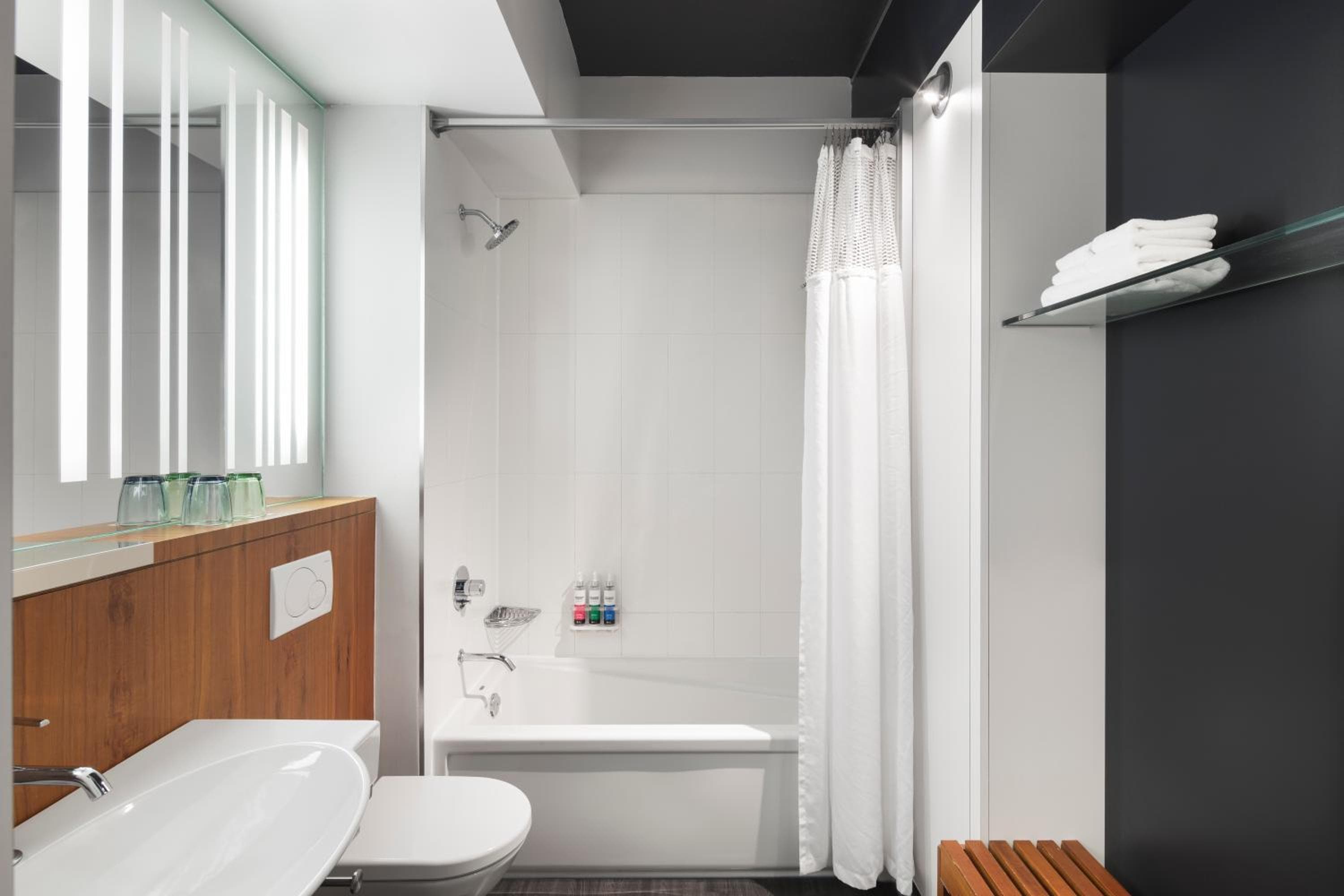 Alt Hotel Ottawa Airport