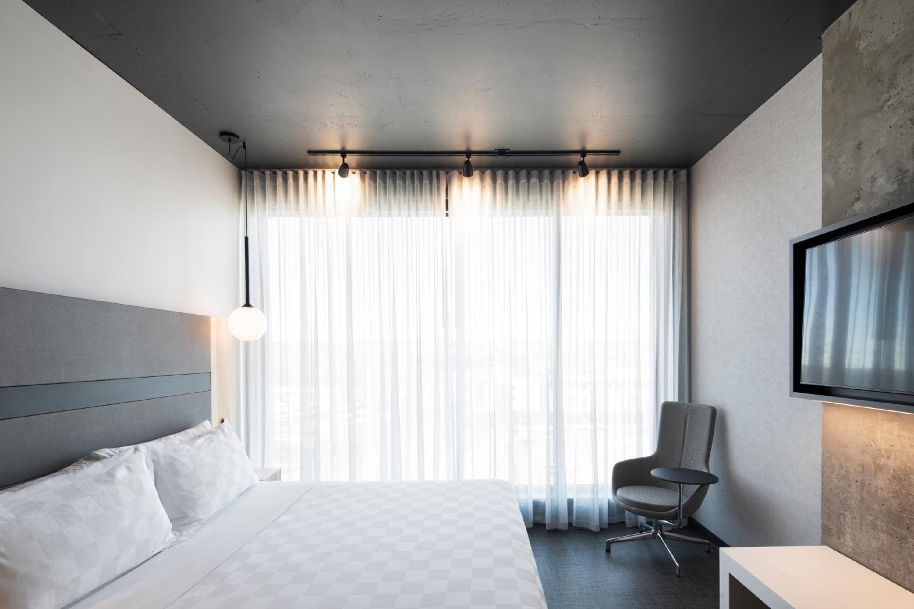 Alt Hotel Ottawa Airport