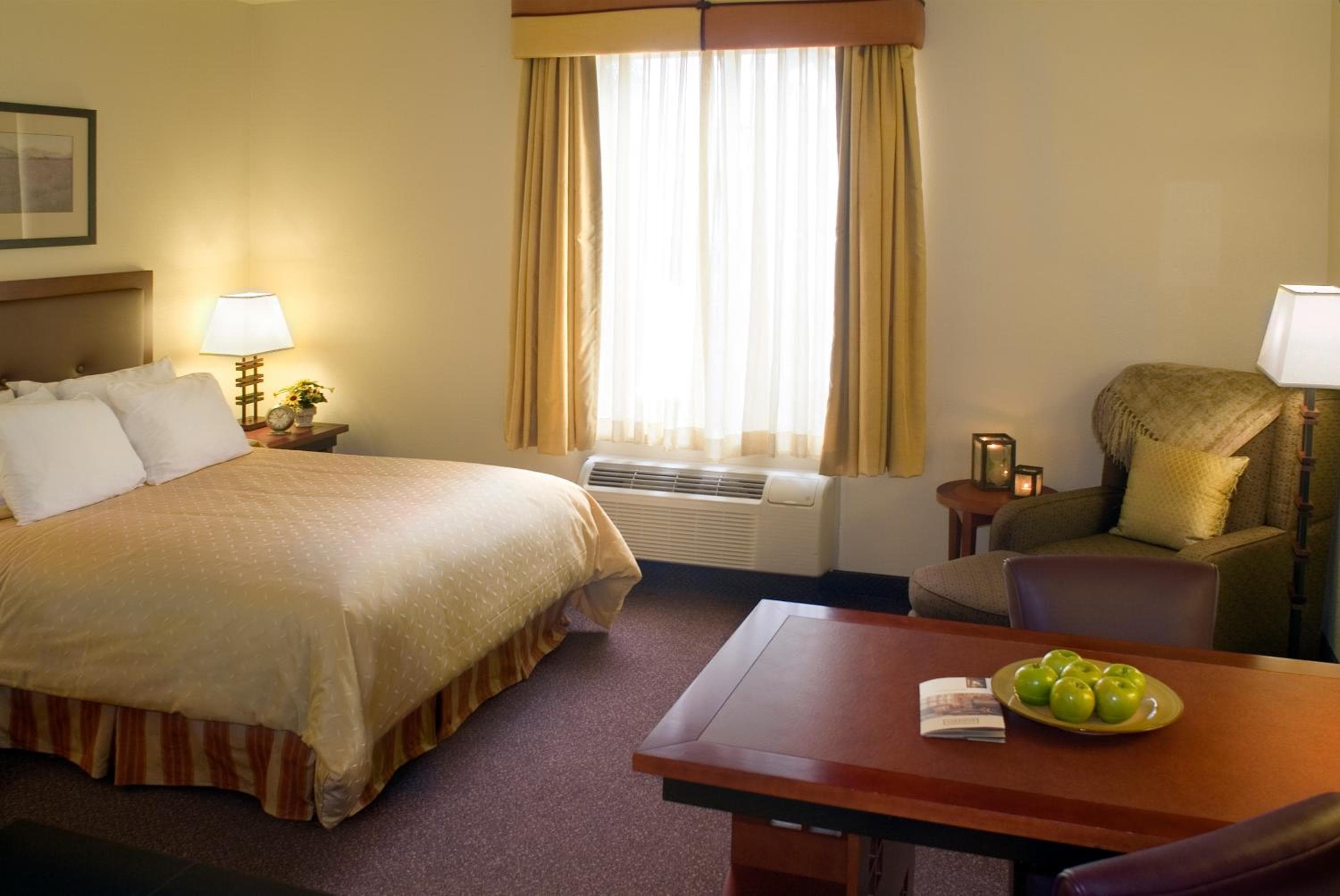 Larkspur Landing Extended Stay Suites Roseville