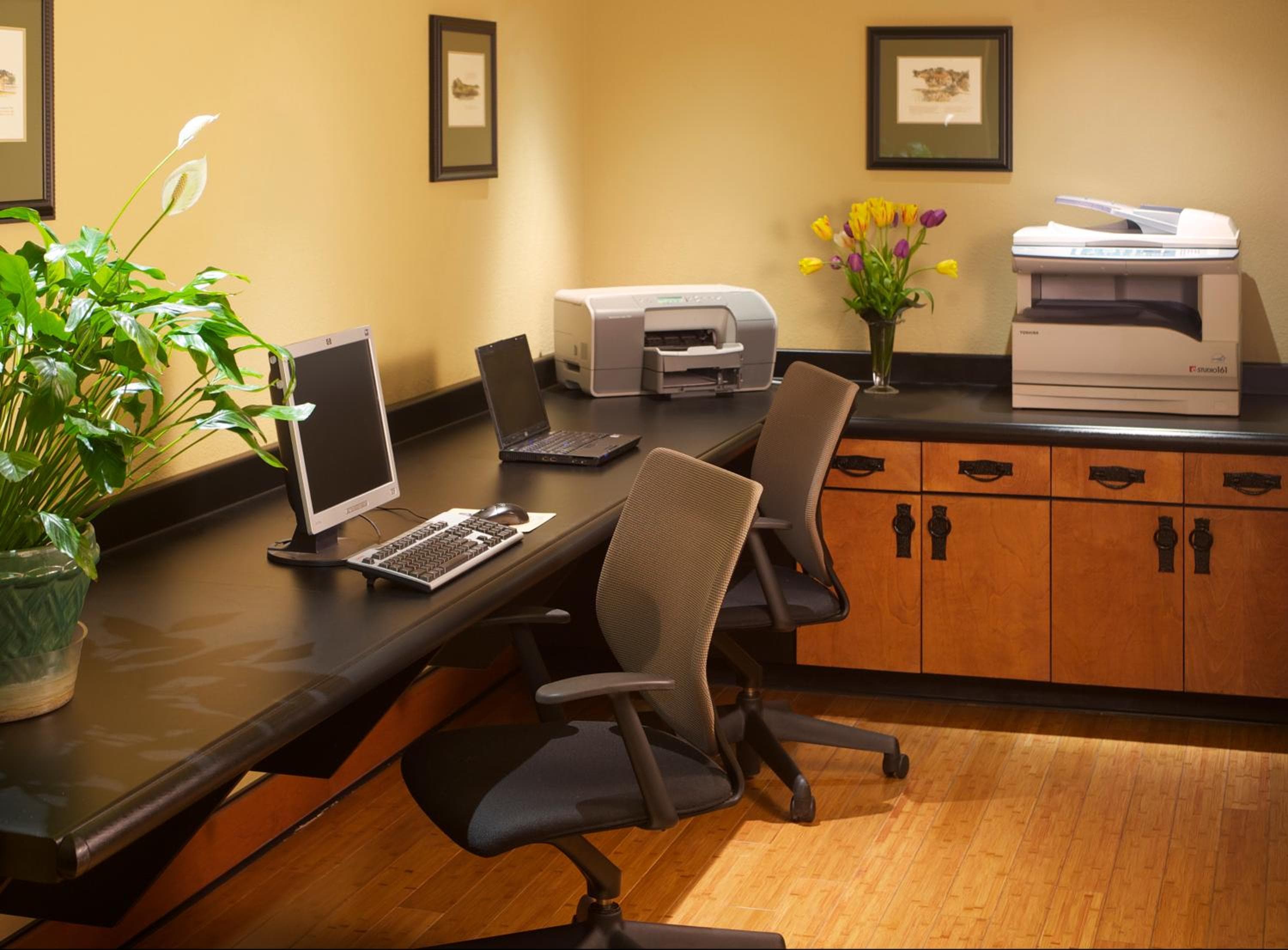Larkspur Landing Extended Stay Suites Roseville