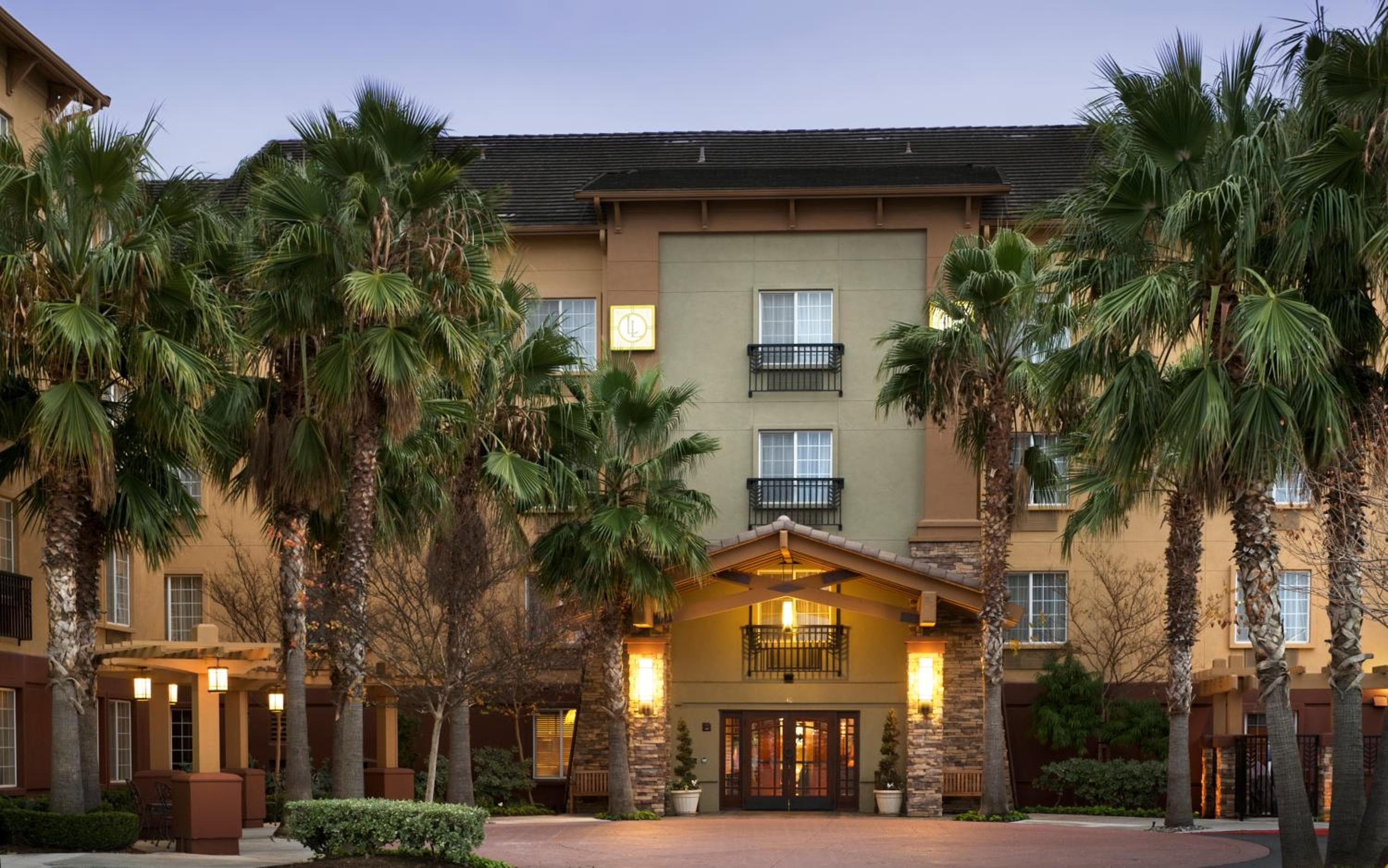 Larkspur Landing Extended Stay Suites Campbell