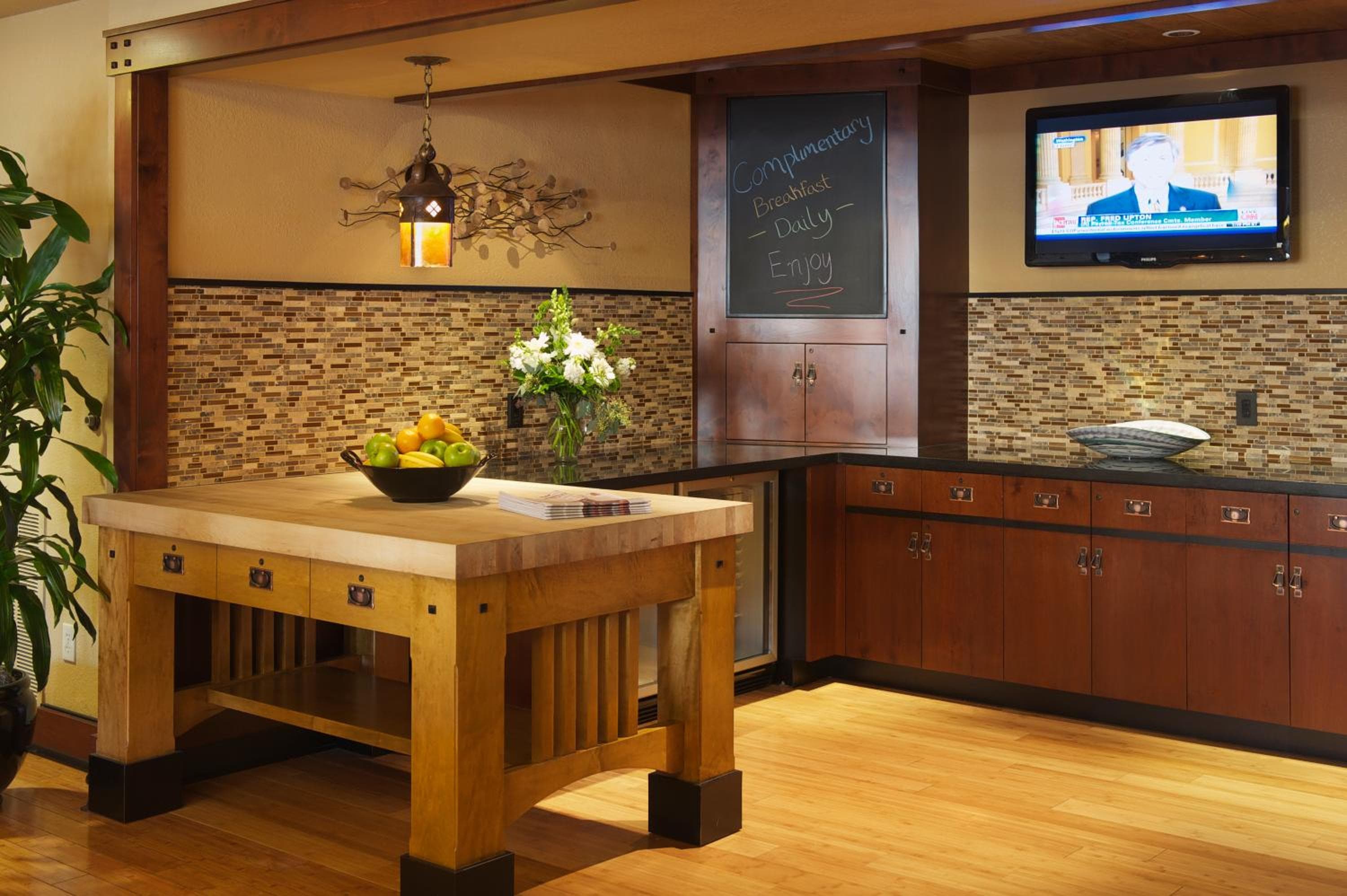 Larkspur Landing Extended Stay Suites Sacramento