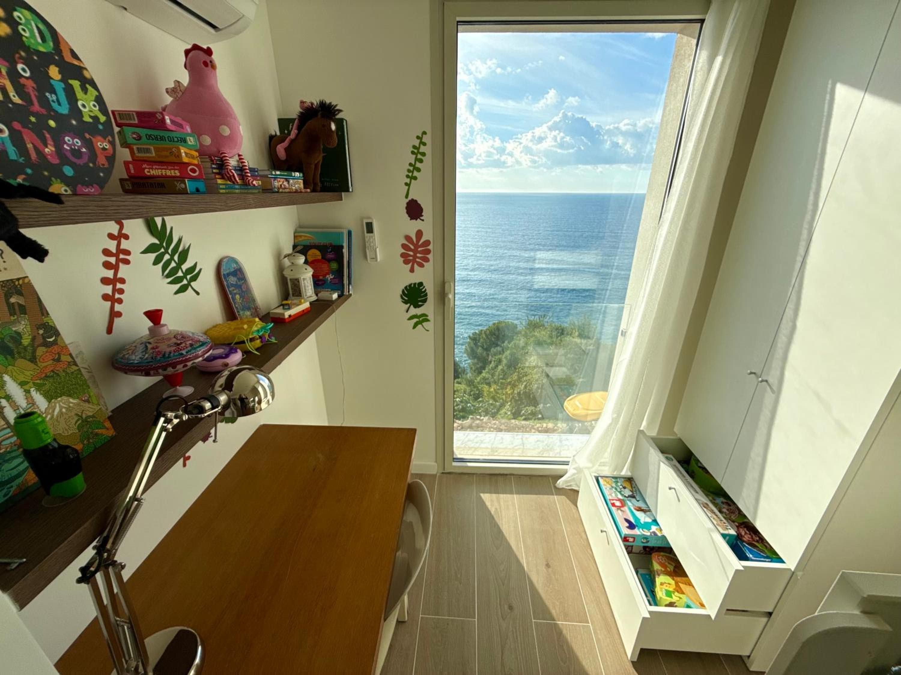 Casa Favelas design Monaco plage