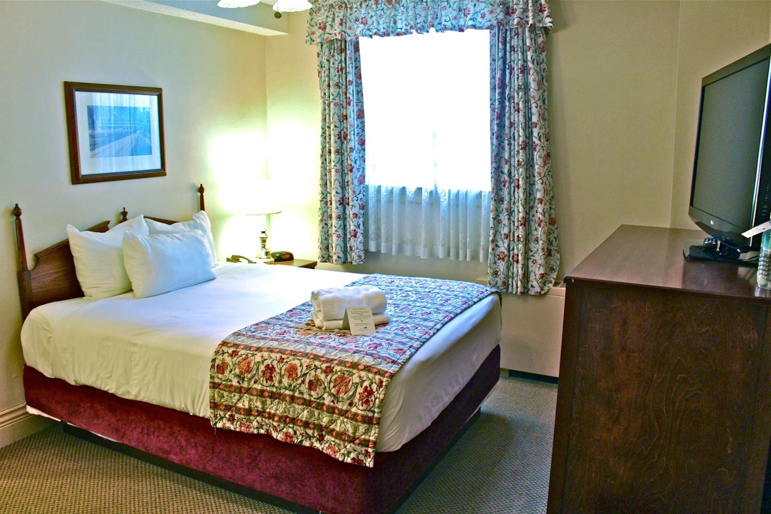 Harrison Hot Springs Resort & Spa
