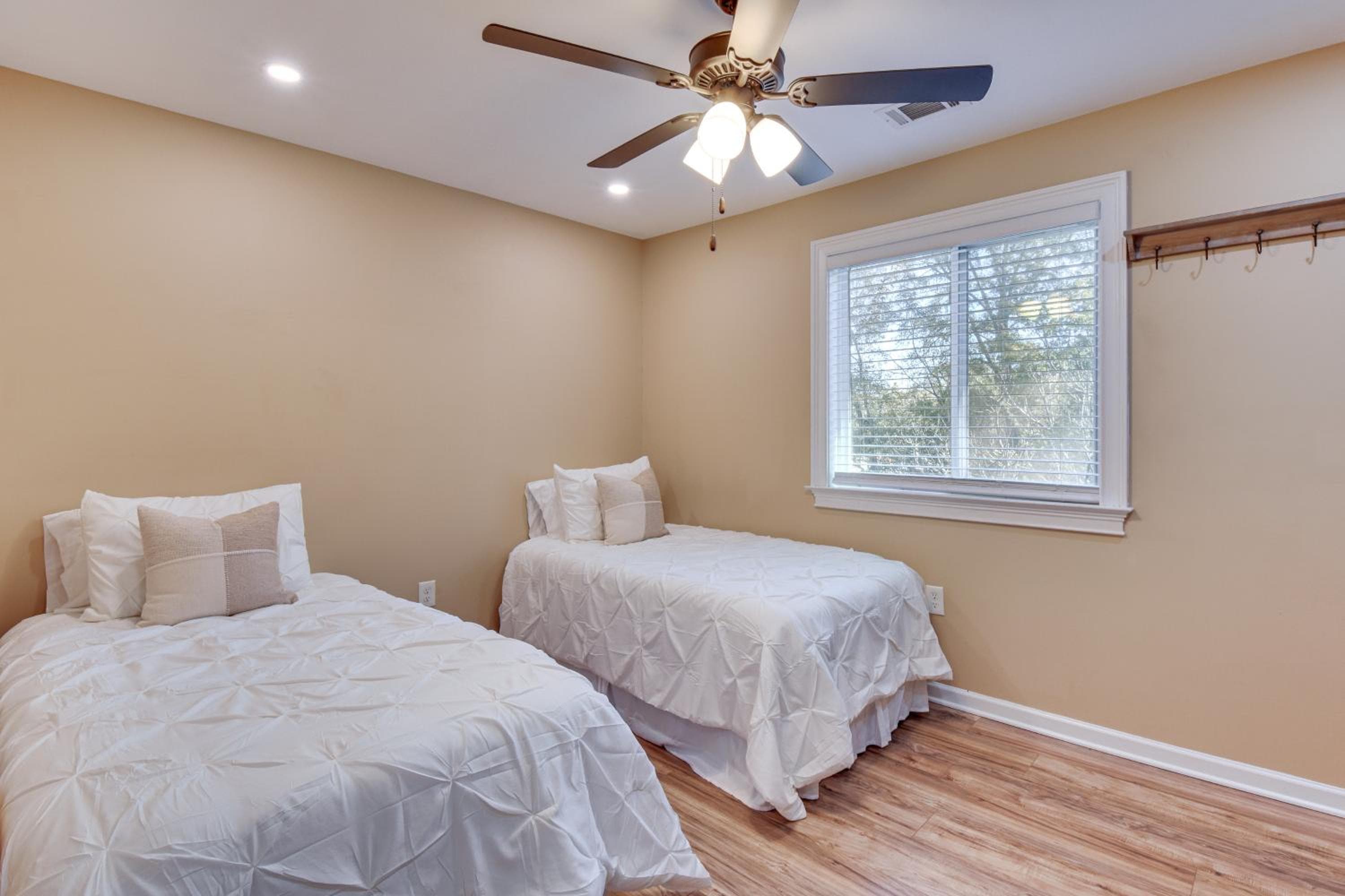 4 Seasons of Fun! Walhalla Home w/ Spacious Yard!
