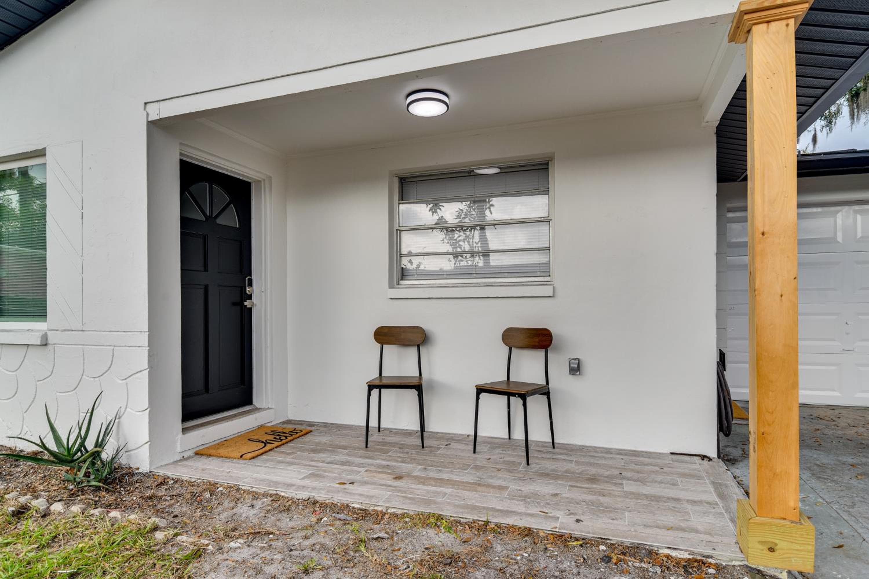 Walk to Restaurants: Home w/ Yard in Safety Harbor