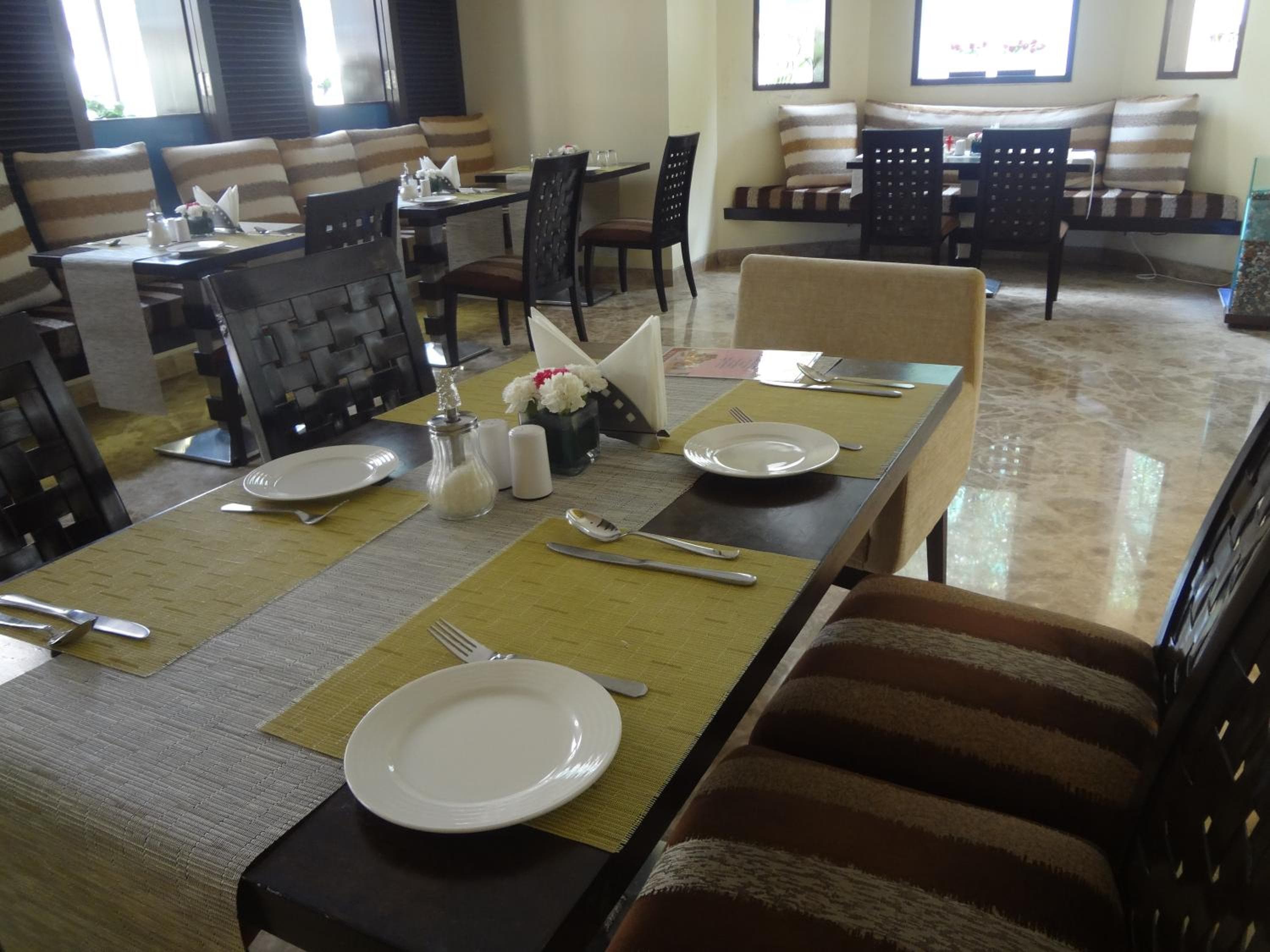 Ascot Hotel