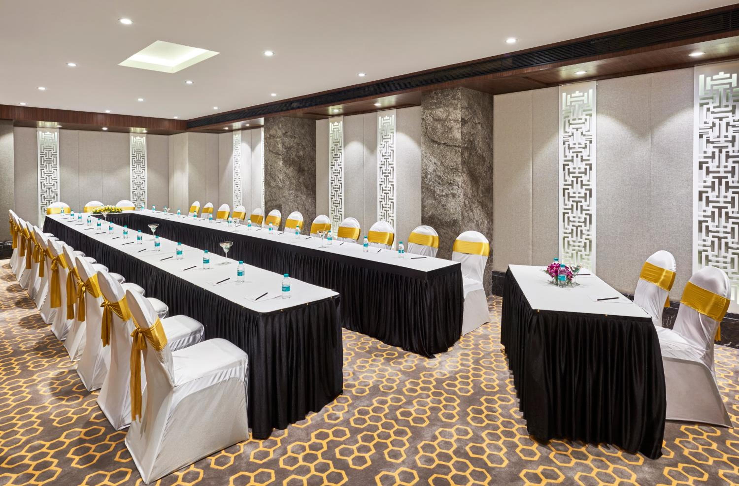 Hotel Bawa International Mumbai Airport