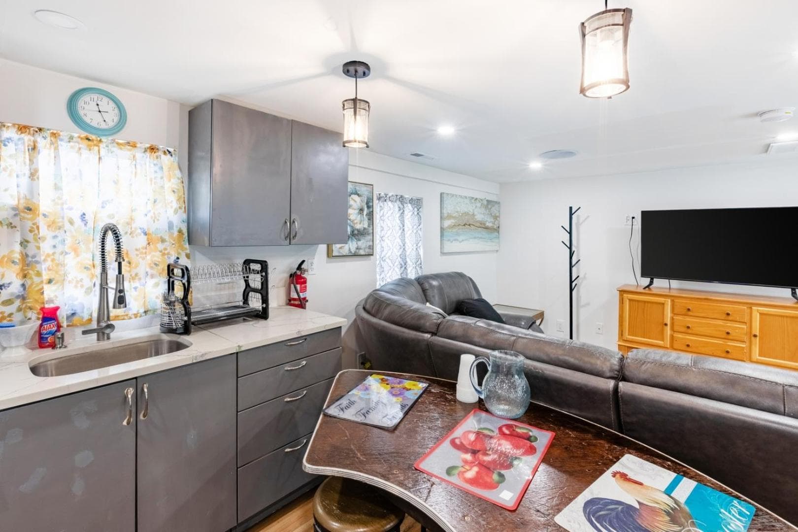 Orange NJ 2BR Duplex | Walk to Train + 2BA
