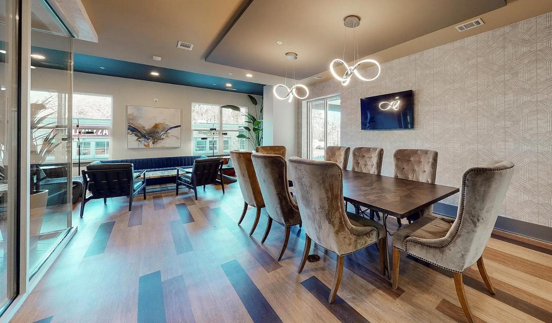 Landing Spectacular 2BD Courtyard Gym