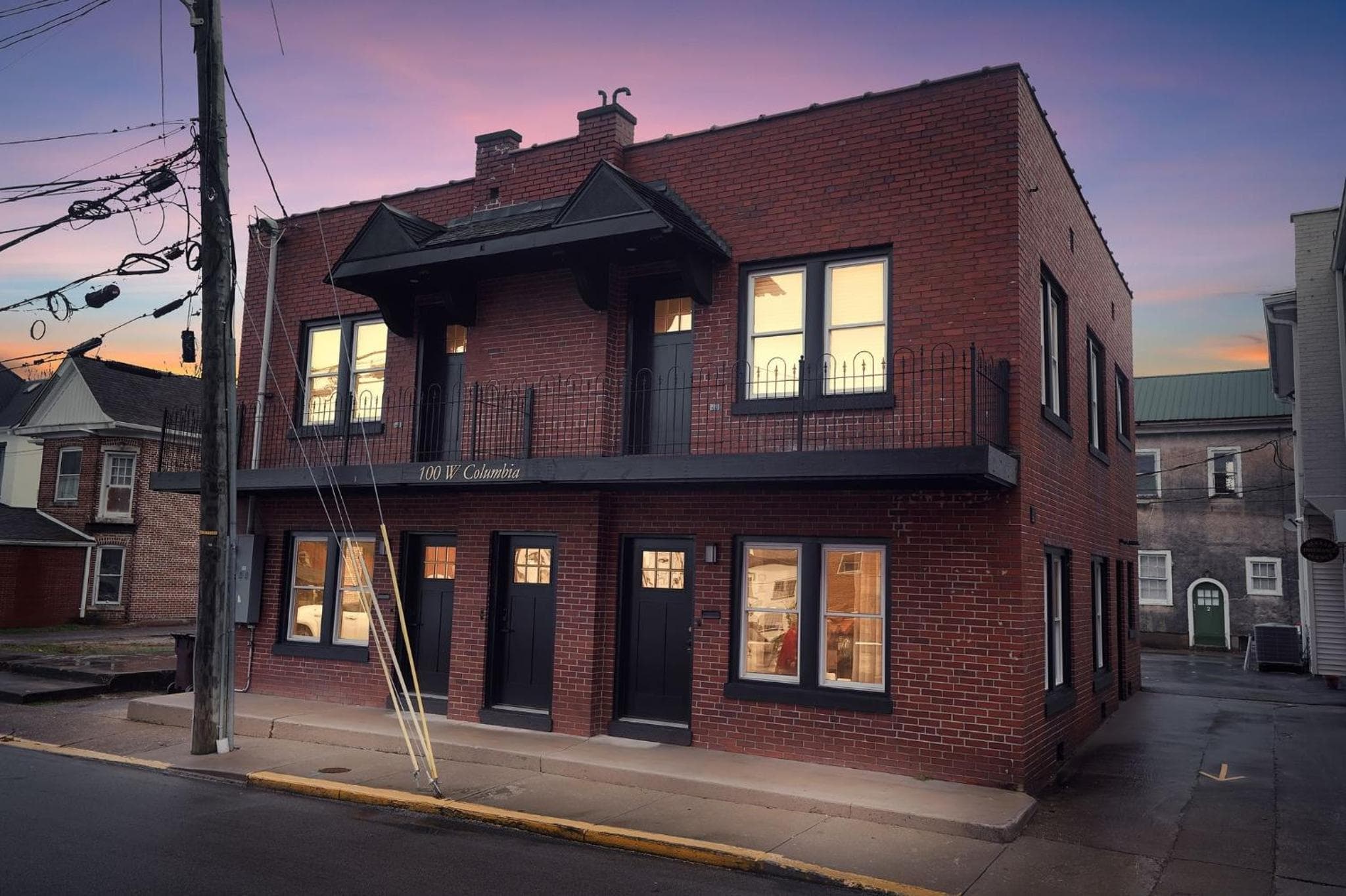 Downtown Rustic KY Retreat, Columbia House Unit B