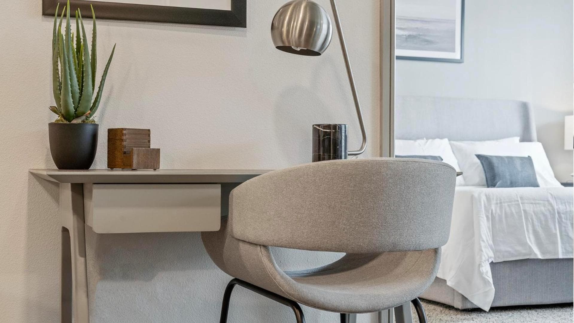 Landing Chic 1BD Clubhouse Gym