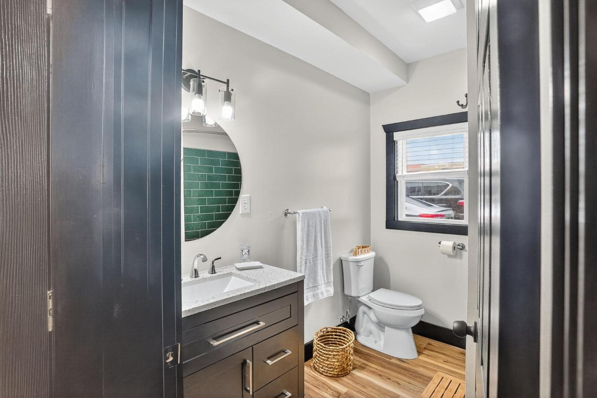 Downtown Rustic KY Retreat, Columbia House Unit B