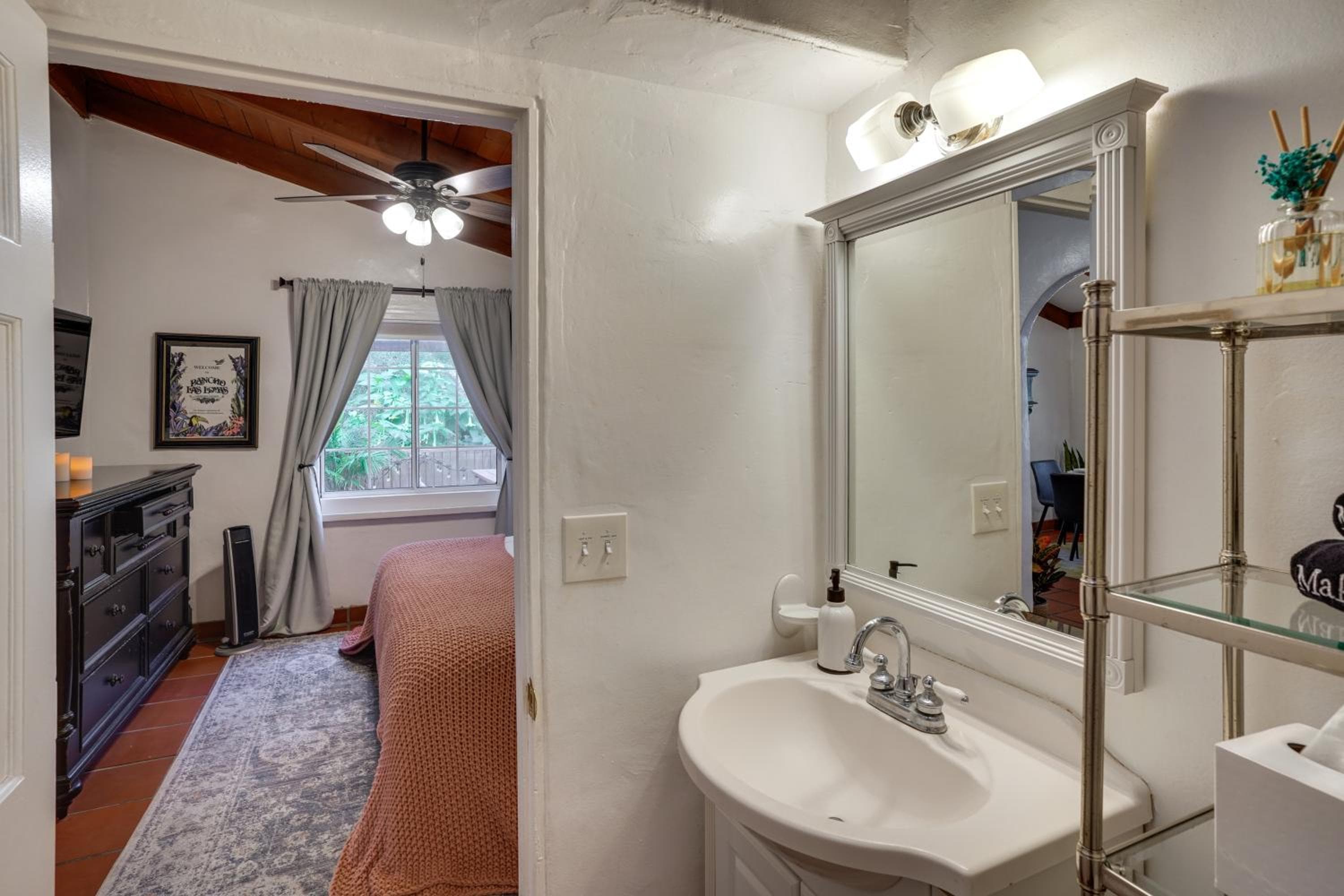 Creative SoCal Escape! Trabuco Canyon Casita