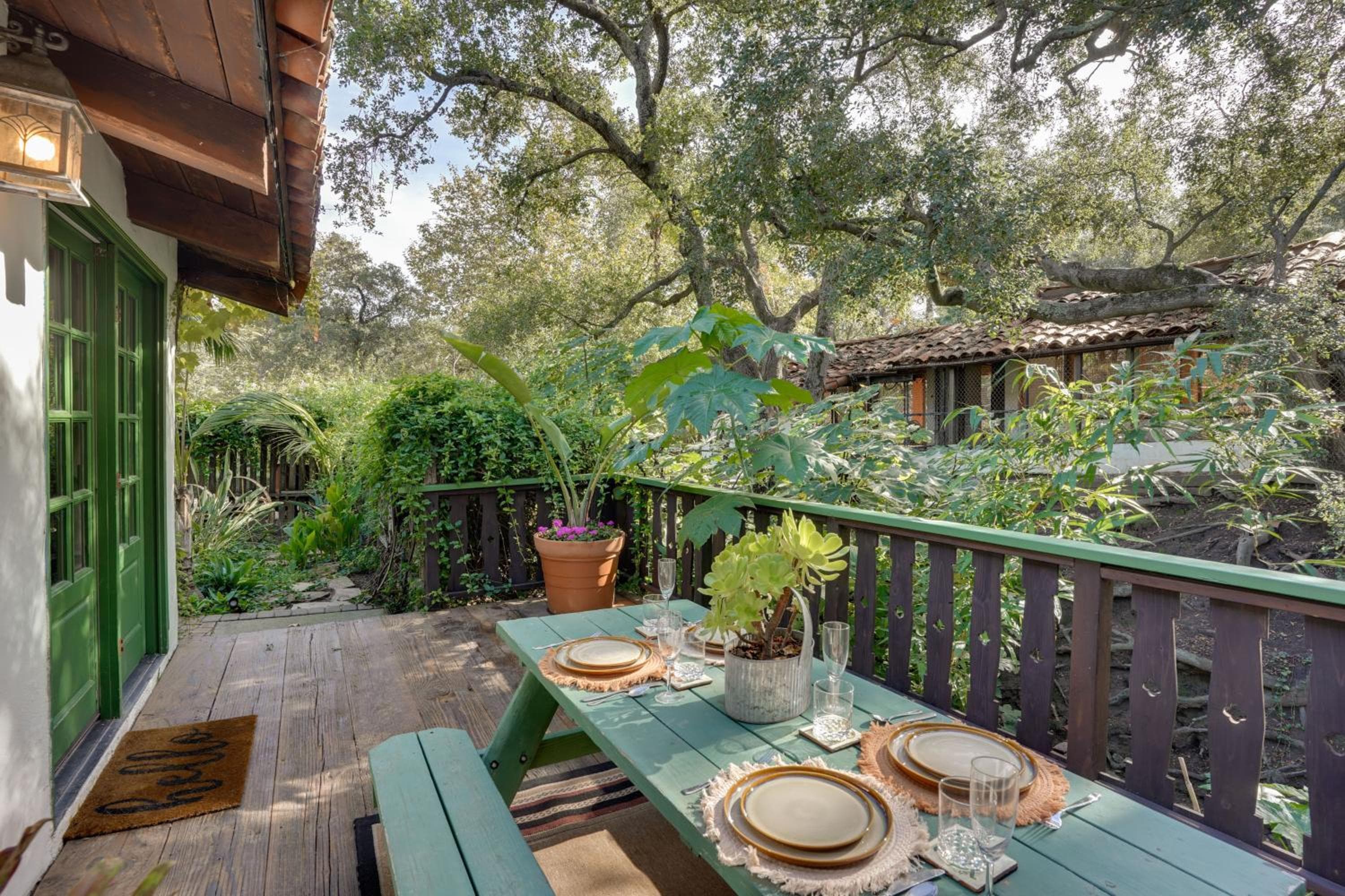 Romantic Retreat at Rancho Las Lomas: Pet Friendly