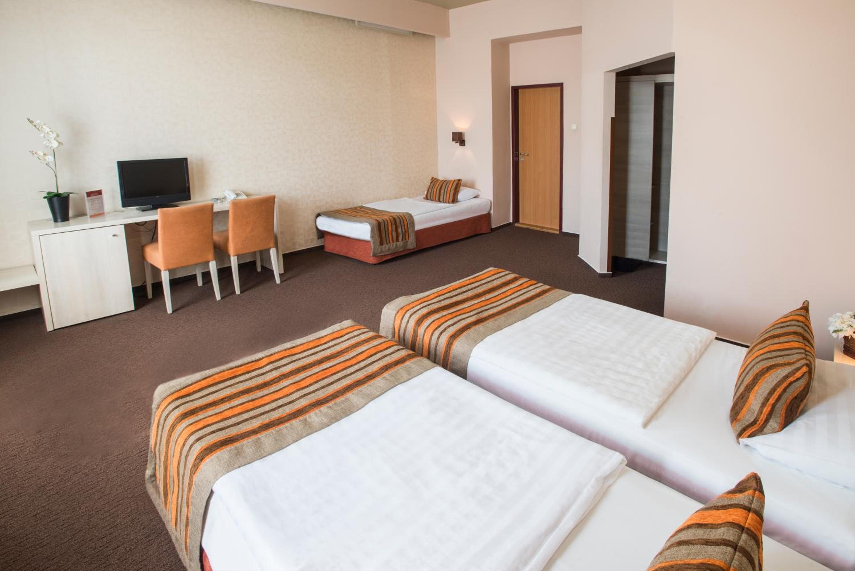 Star Hotel by Mellow Mood Hotels
