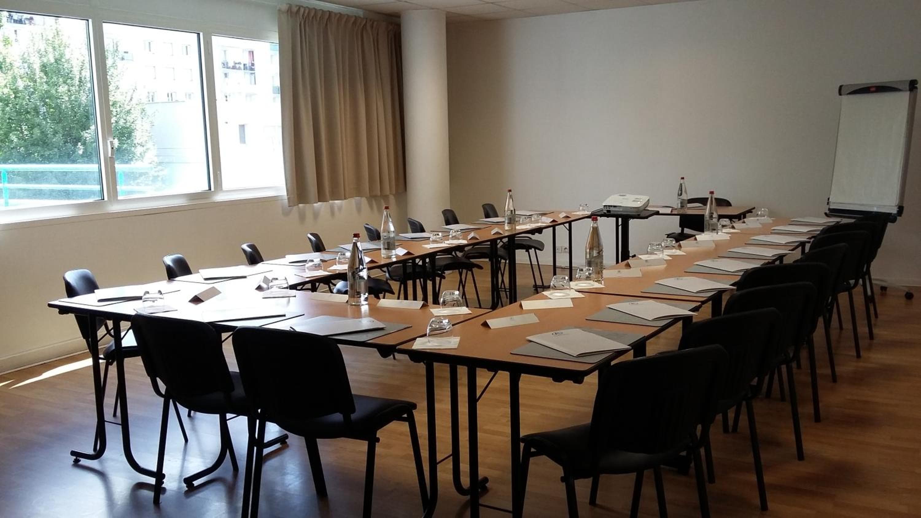 ibis Styles Massy Opéra