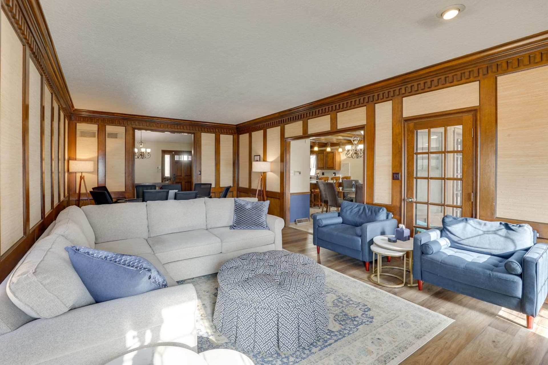 3,000-Sq-Ft Group Getaway w/ Pool Near Kansas City
