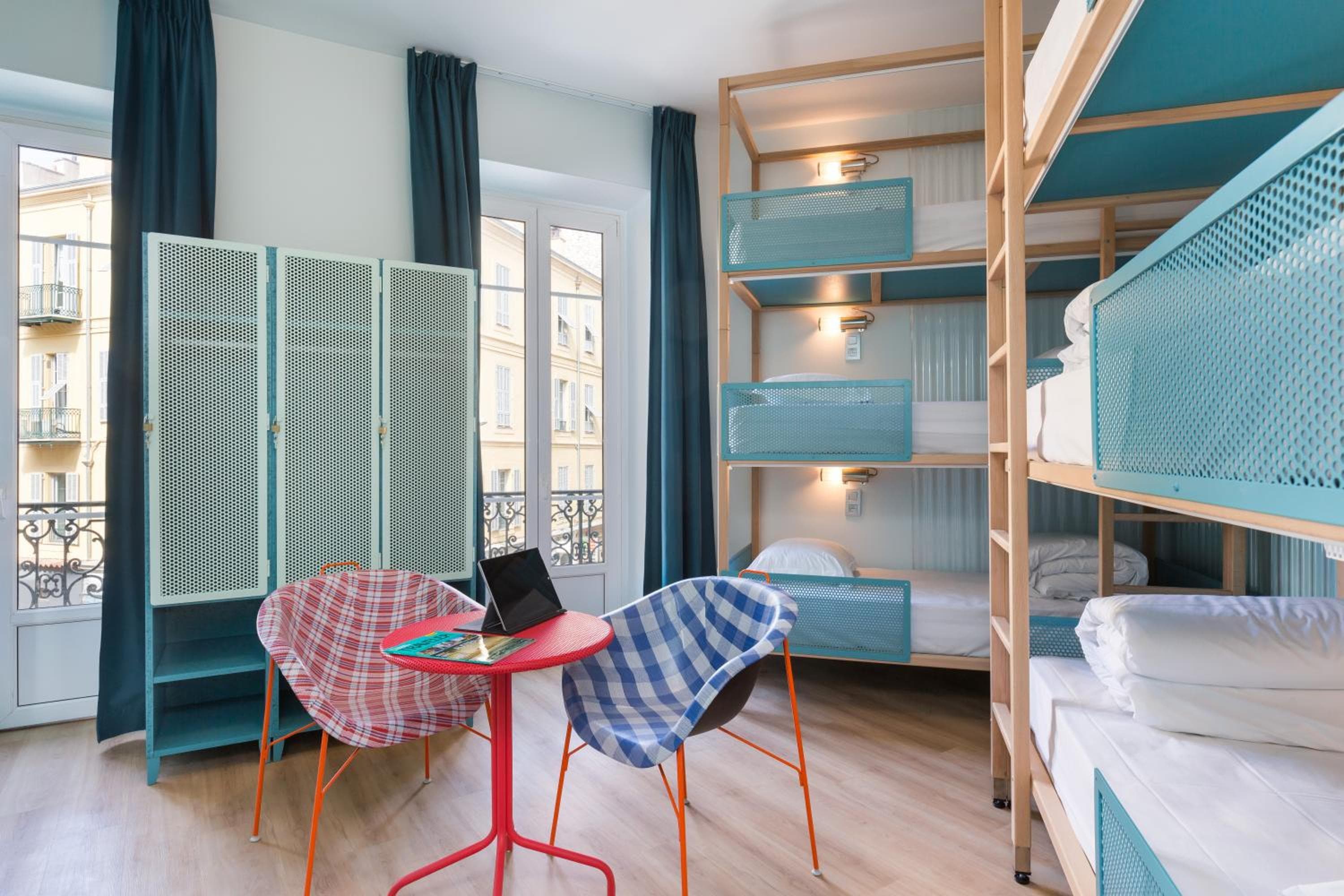 Hostel Ozz Nice