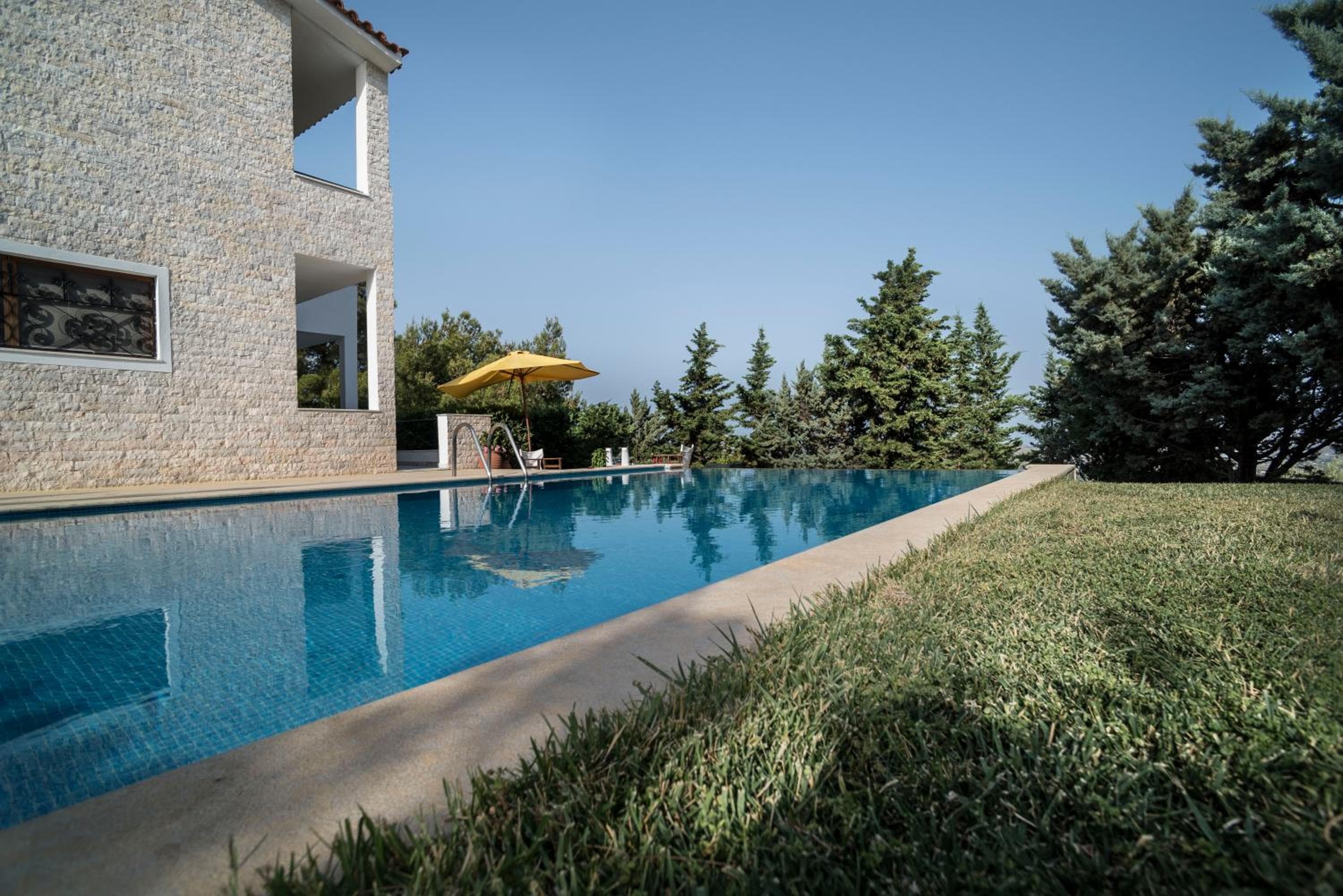 Villa Corina near the Airport