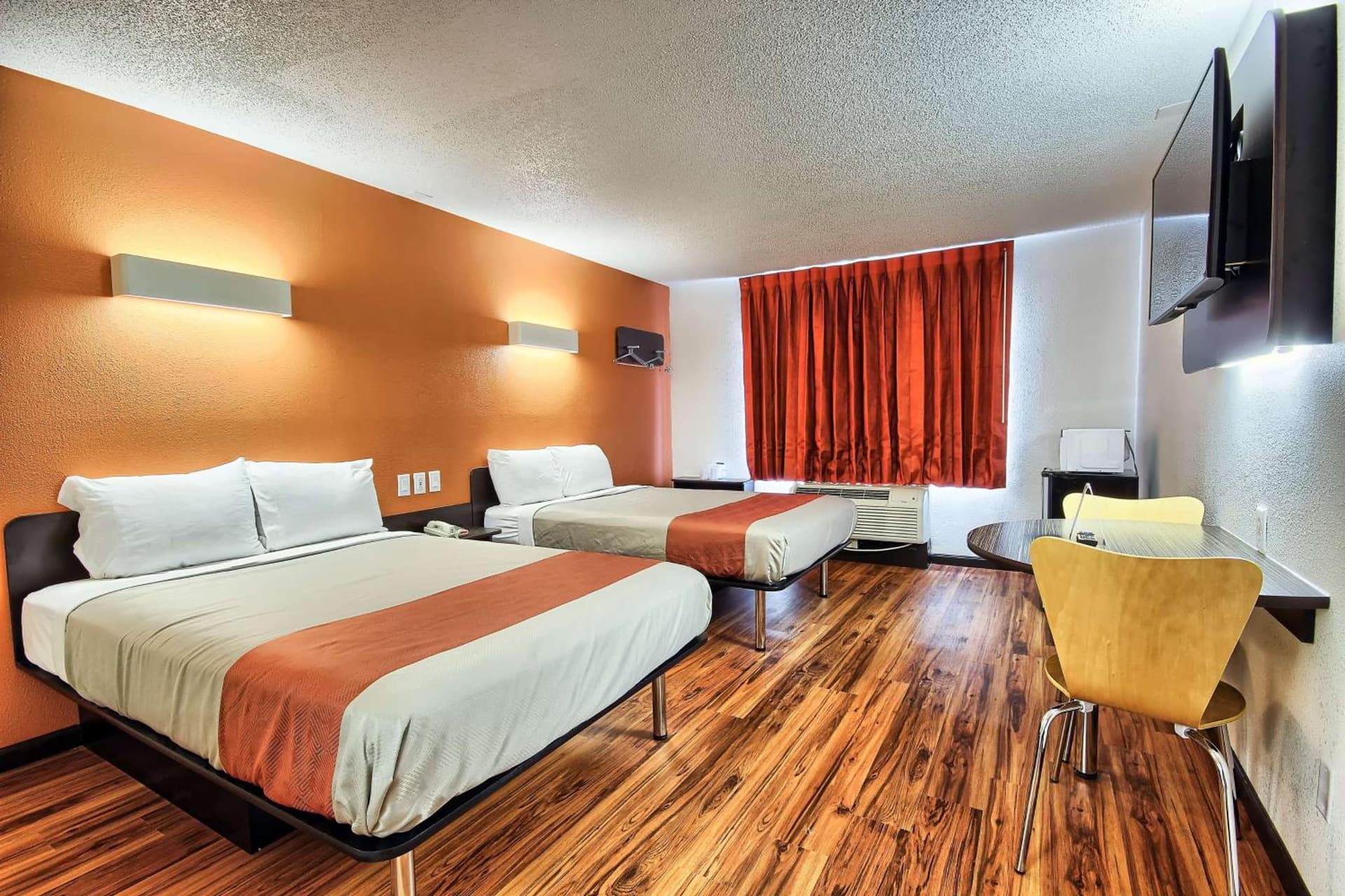 Motel 6-Columbus, OH - West