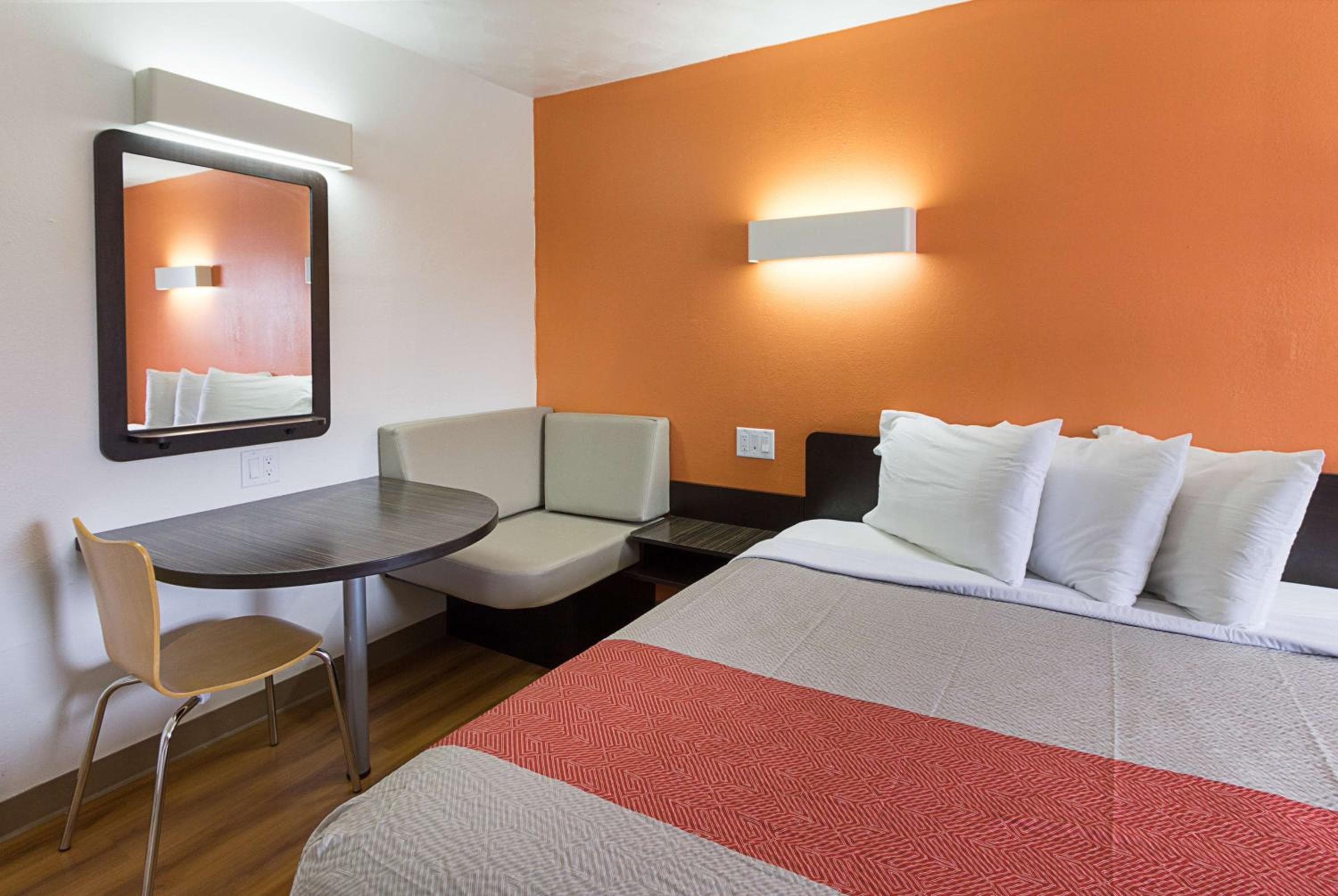 Motel 6-Sidney, OH