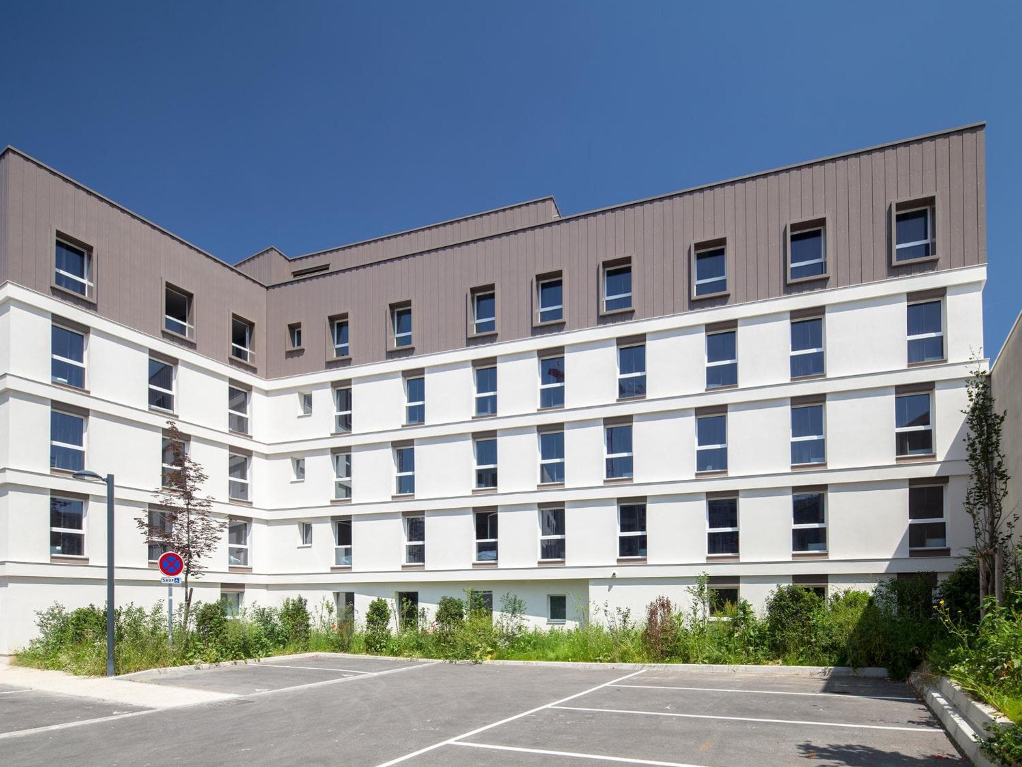 B&B HOTEL Paris Romainville Noisy-le-Sec