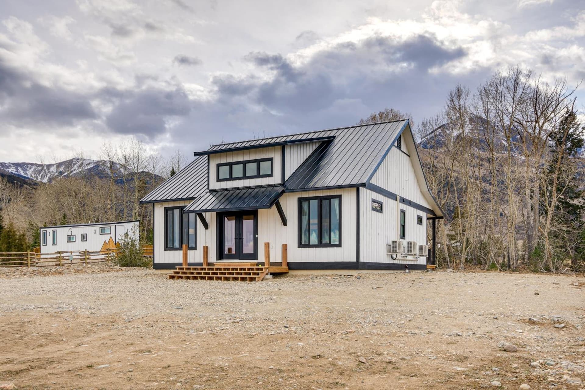 Mtn-View Gem Near Chico, Sage & Yellowstone!