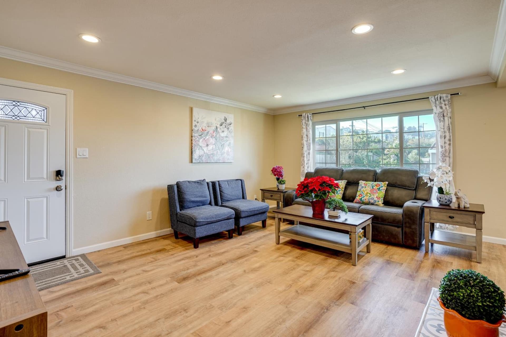 Easy SF Access! Spacious Family Home w/ Yard