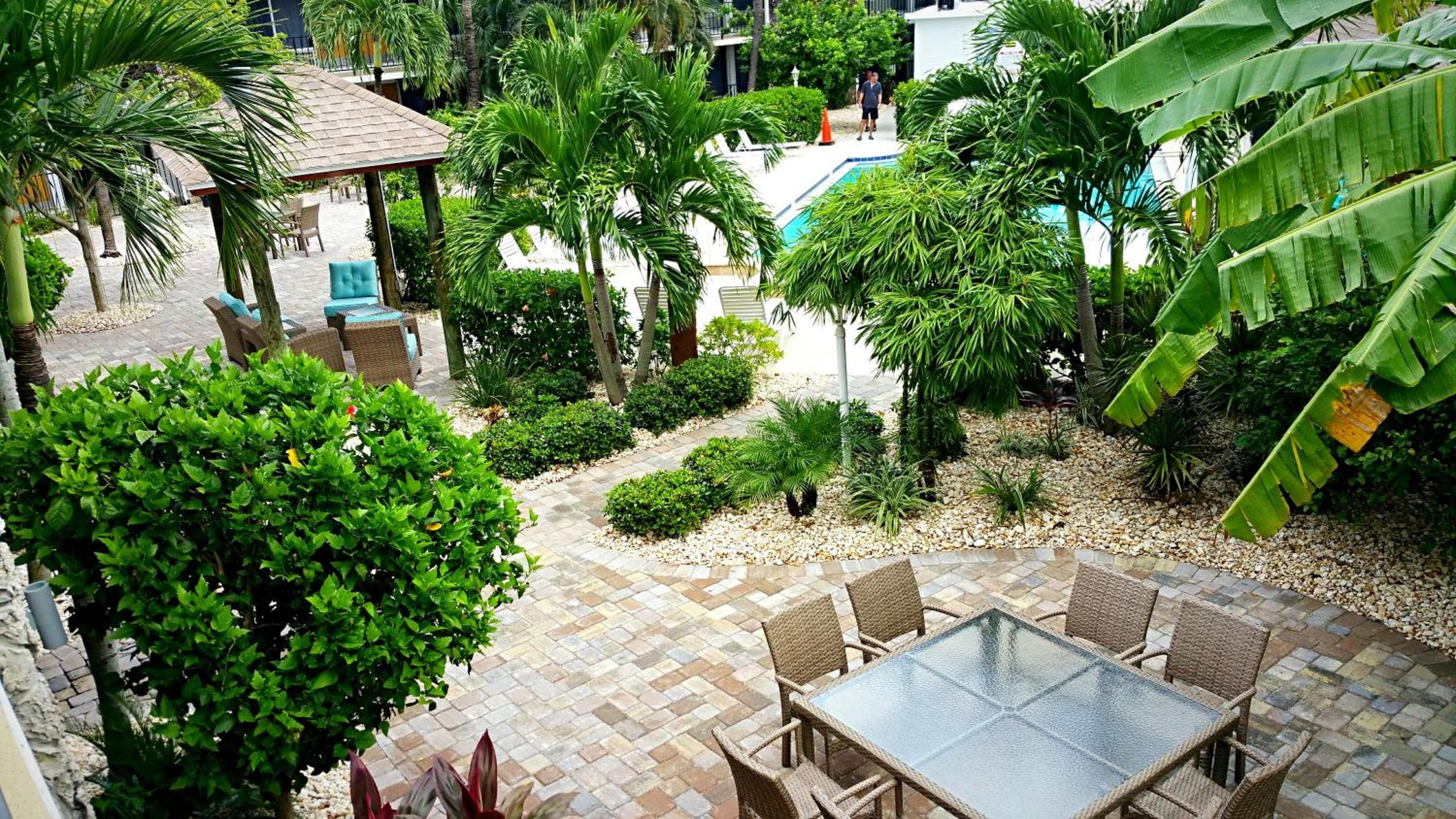 Dolphin Key Resort - Cape Coral