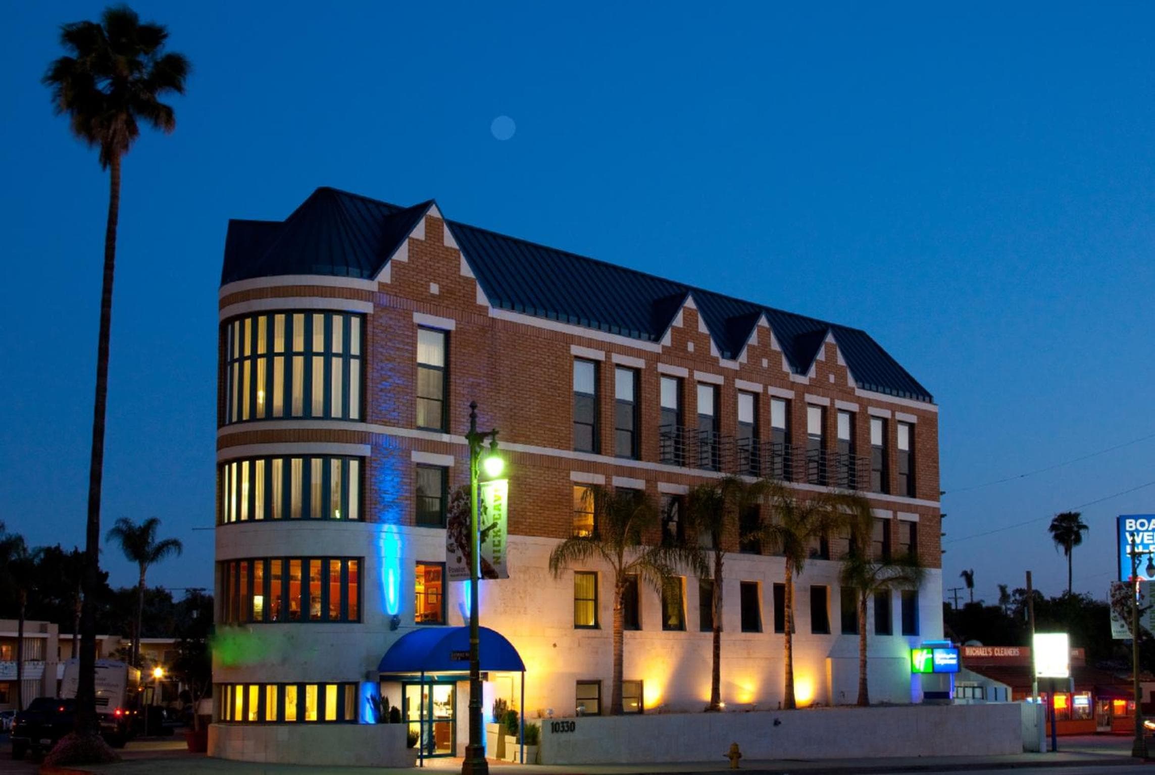 Century Park Hotel LA