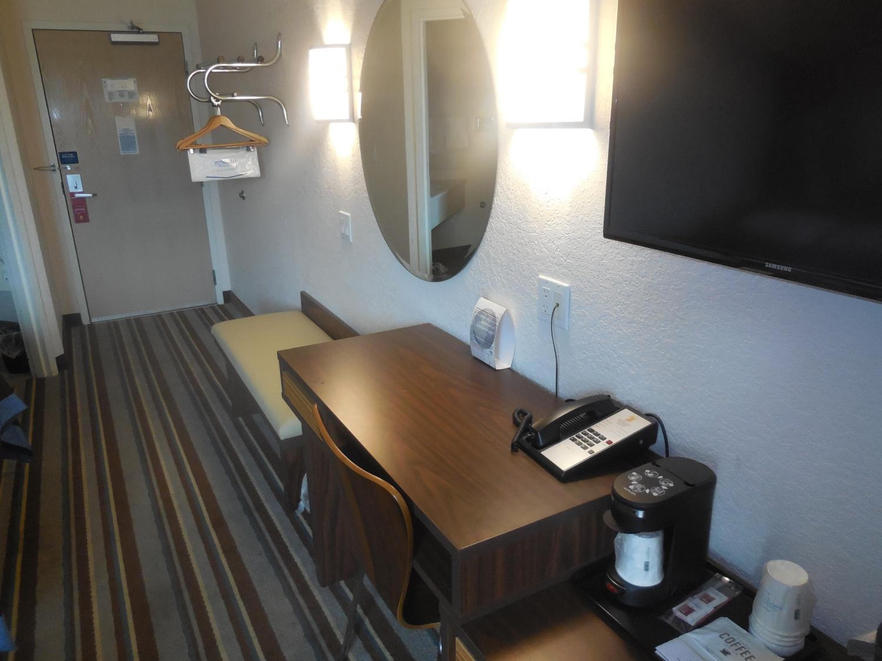 Super 8 by Wyndham Sault Ste. Marie