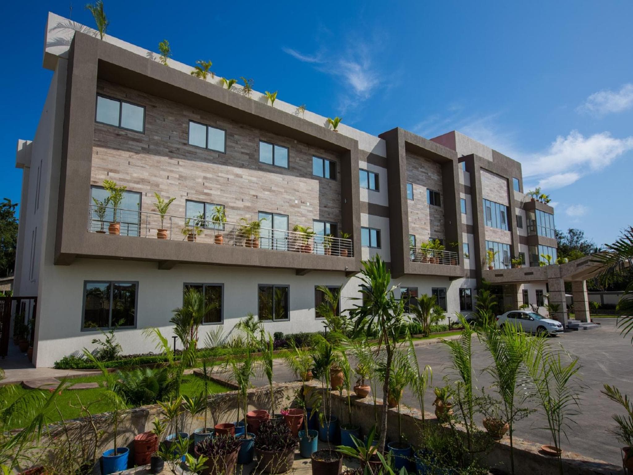 The Palms by Eagles, Takoradi