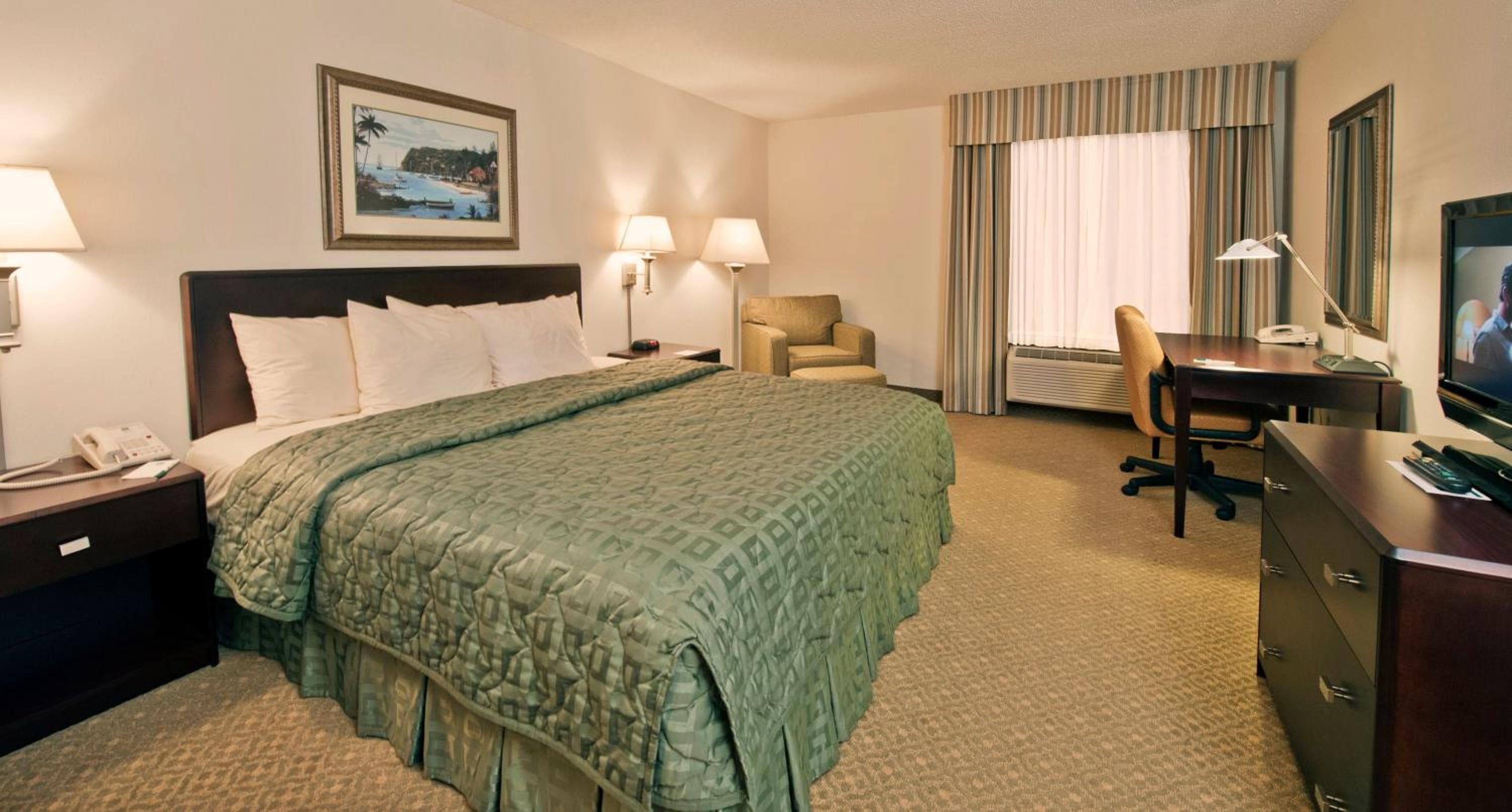 Ann Arbor Regent Hotel and Suites