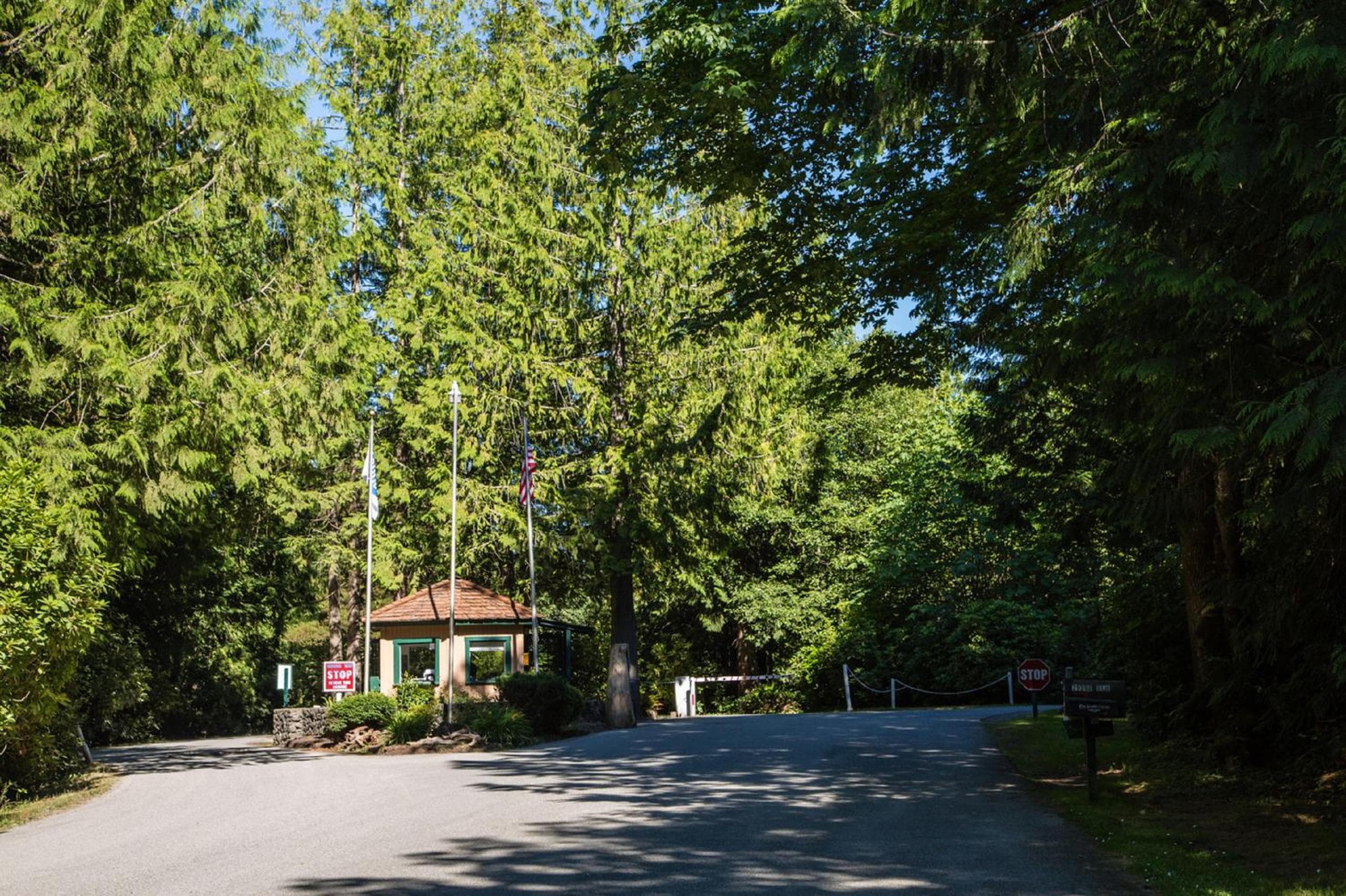 Tall Chief Camping Resort Cottage 4