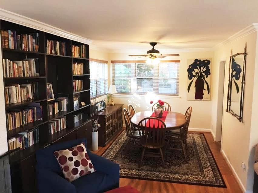 Cozy Bedroom Convenient Location