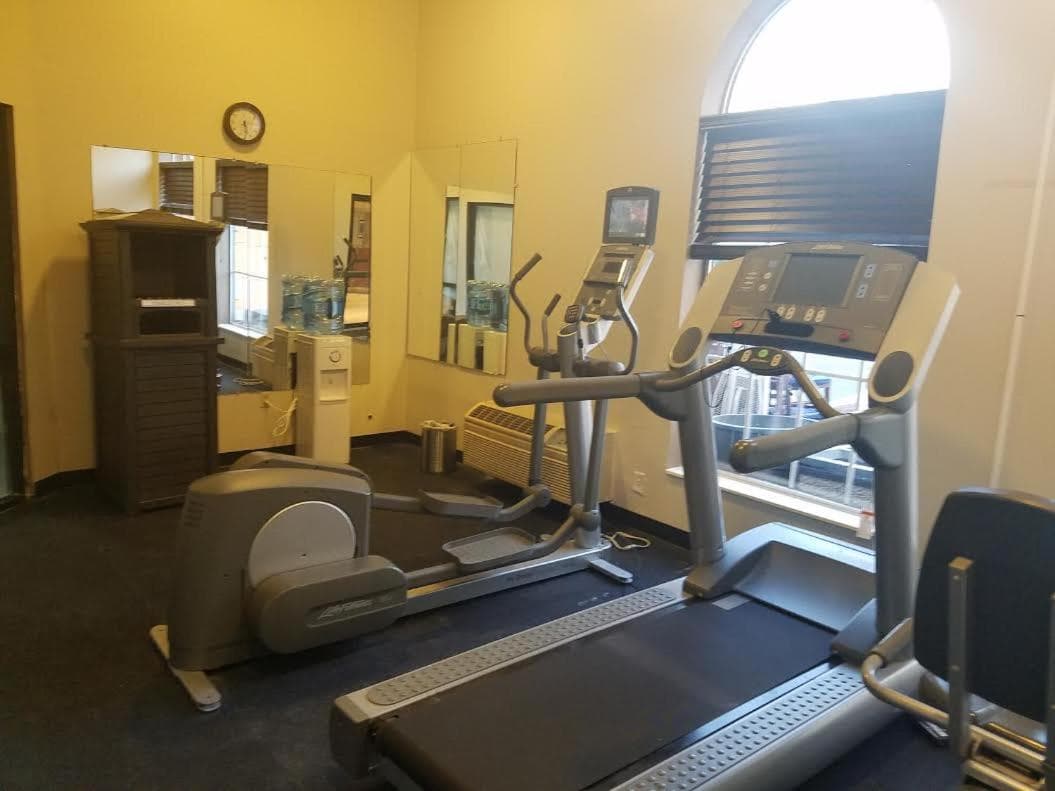 Ramada by Wyndham Glendale Heights/Lombard