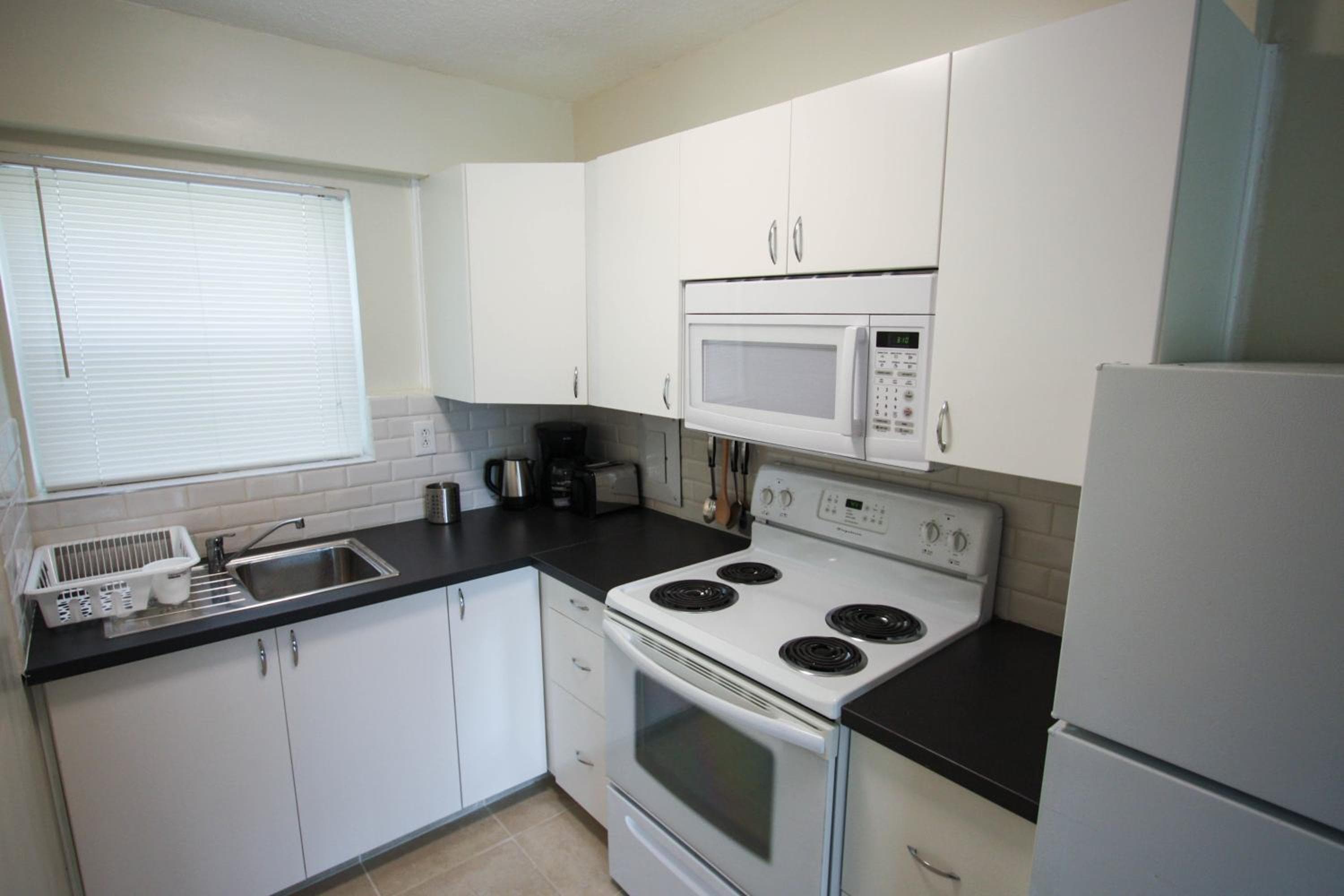 Sunny Isles Apartments by MiaRentals