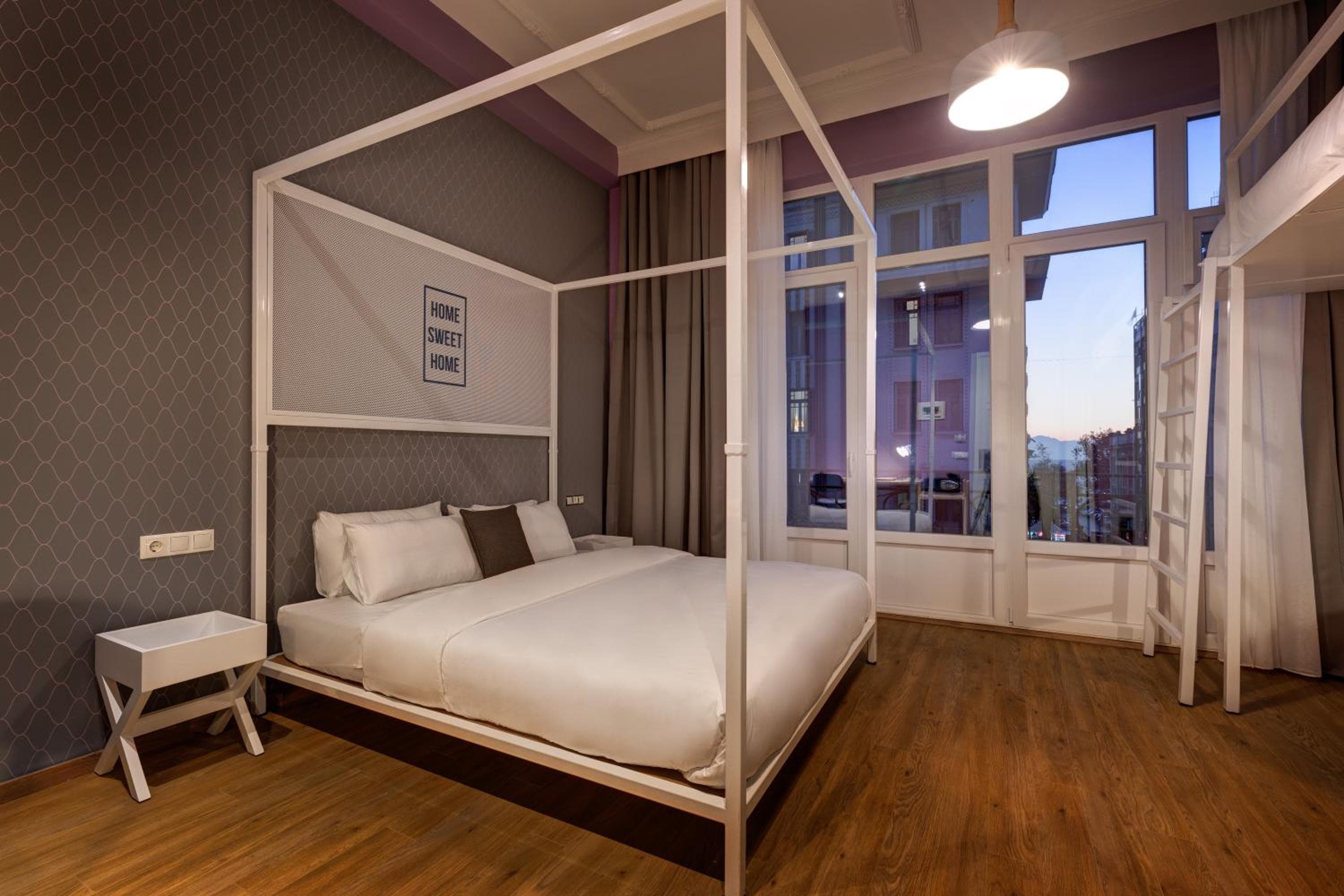 COLORS Urban Hotel Thessaloniki