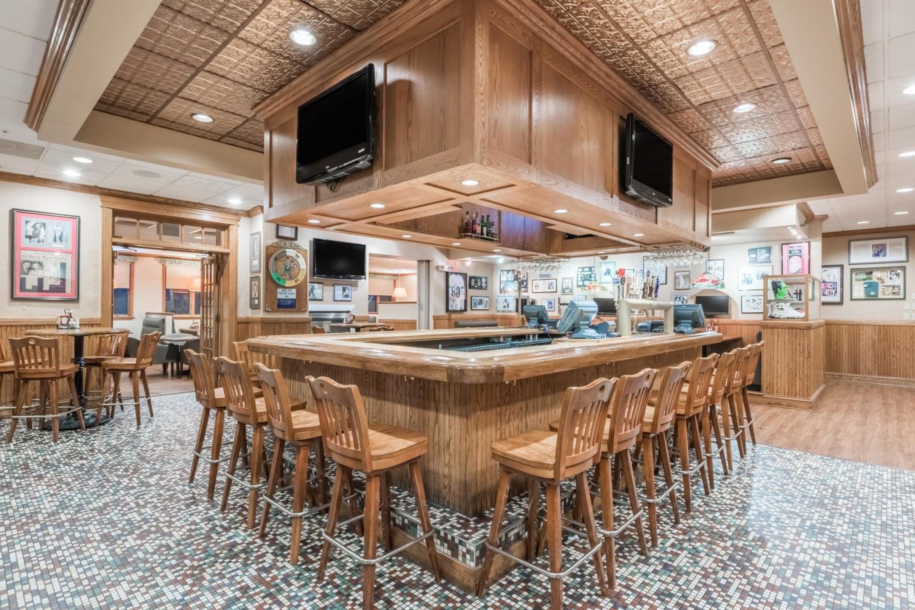 Ramada by Wyndham State College Hotel & Conference Center