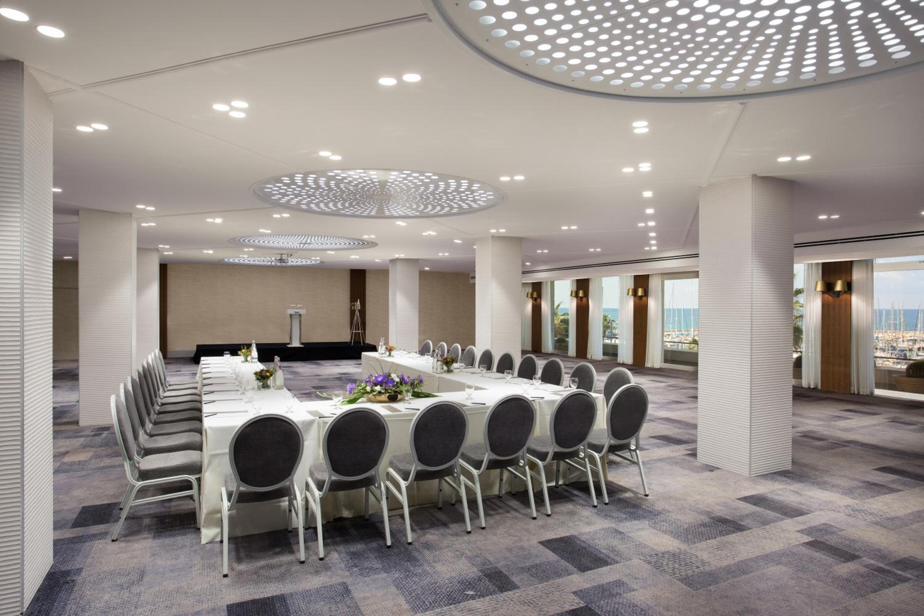 Carlton Tel Aviv Hotel – Luxury on the Beach