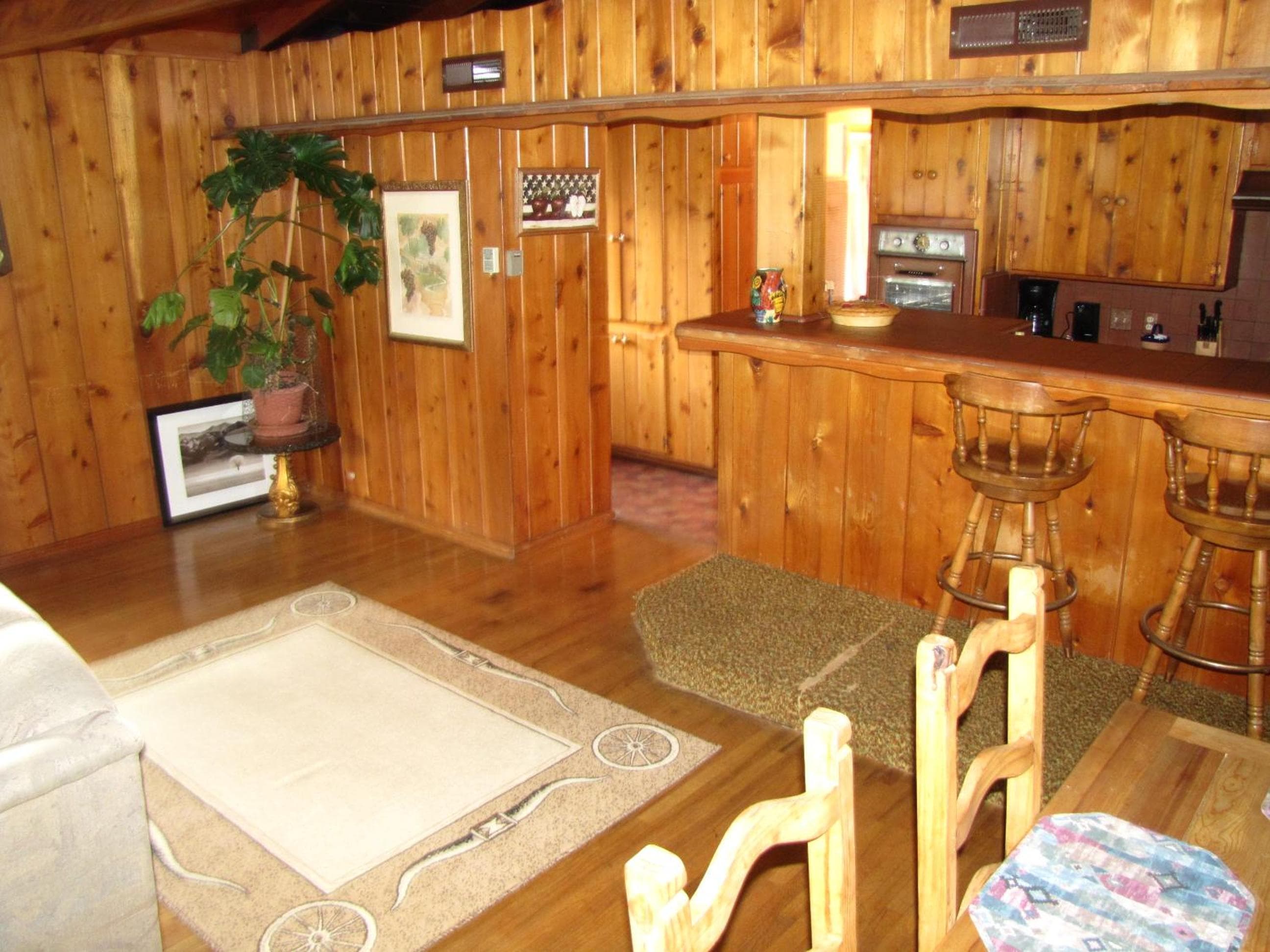 Kern Riverfront Lodge