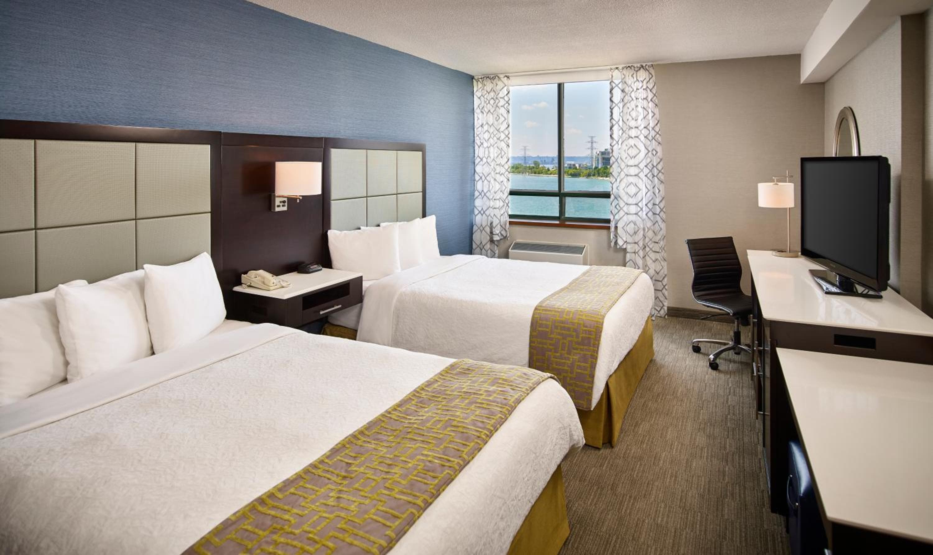 Waterfront Hotel Downtown Burlington