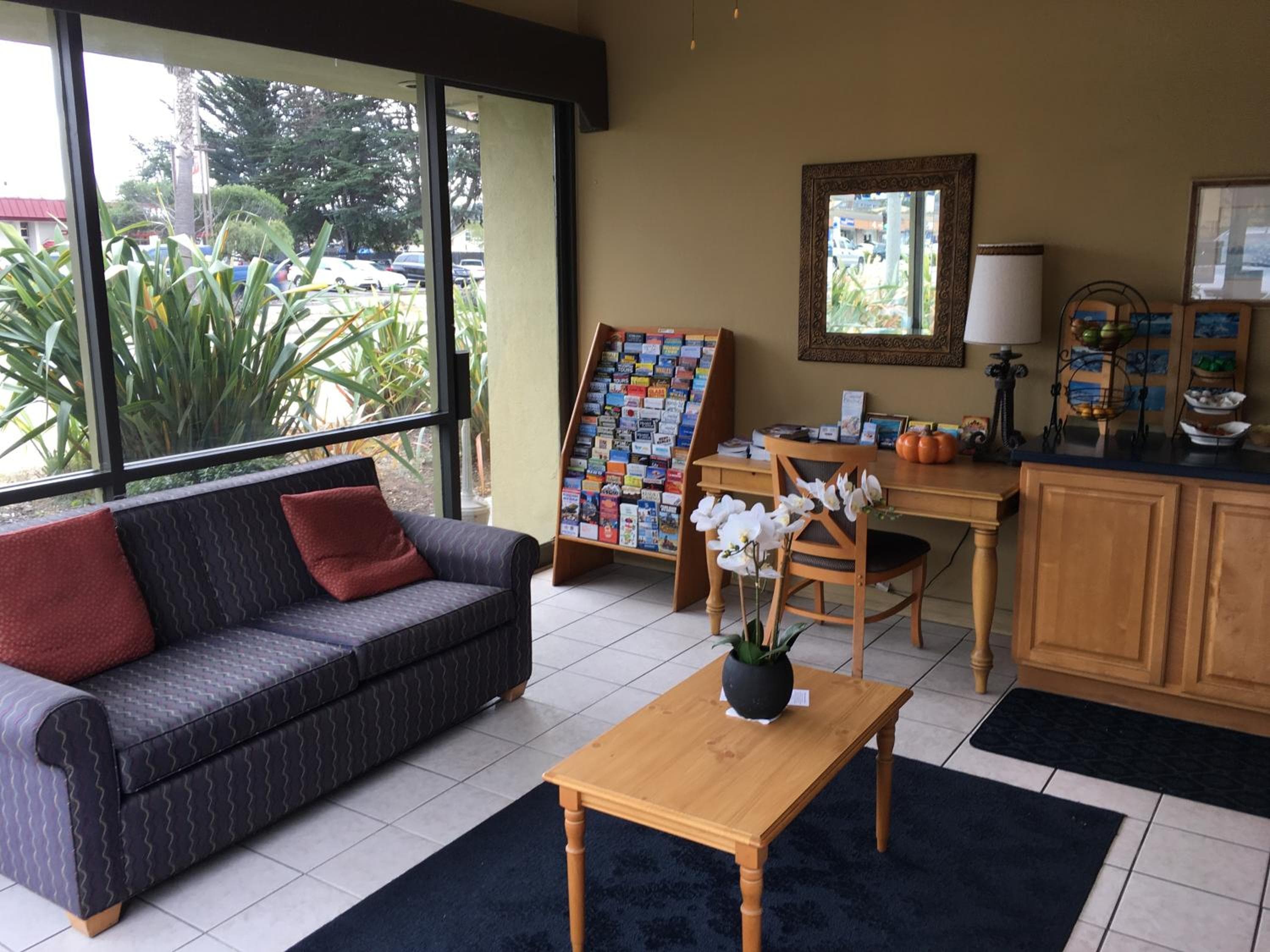 Sand Dollar Inn