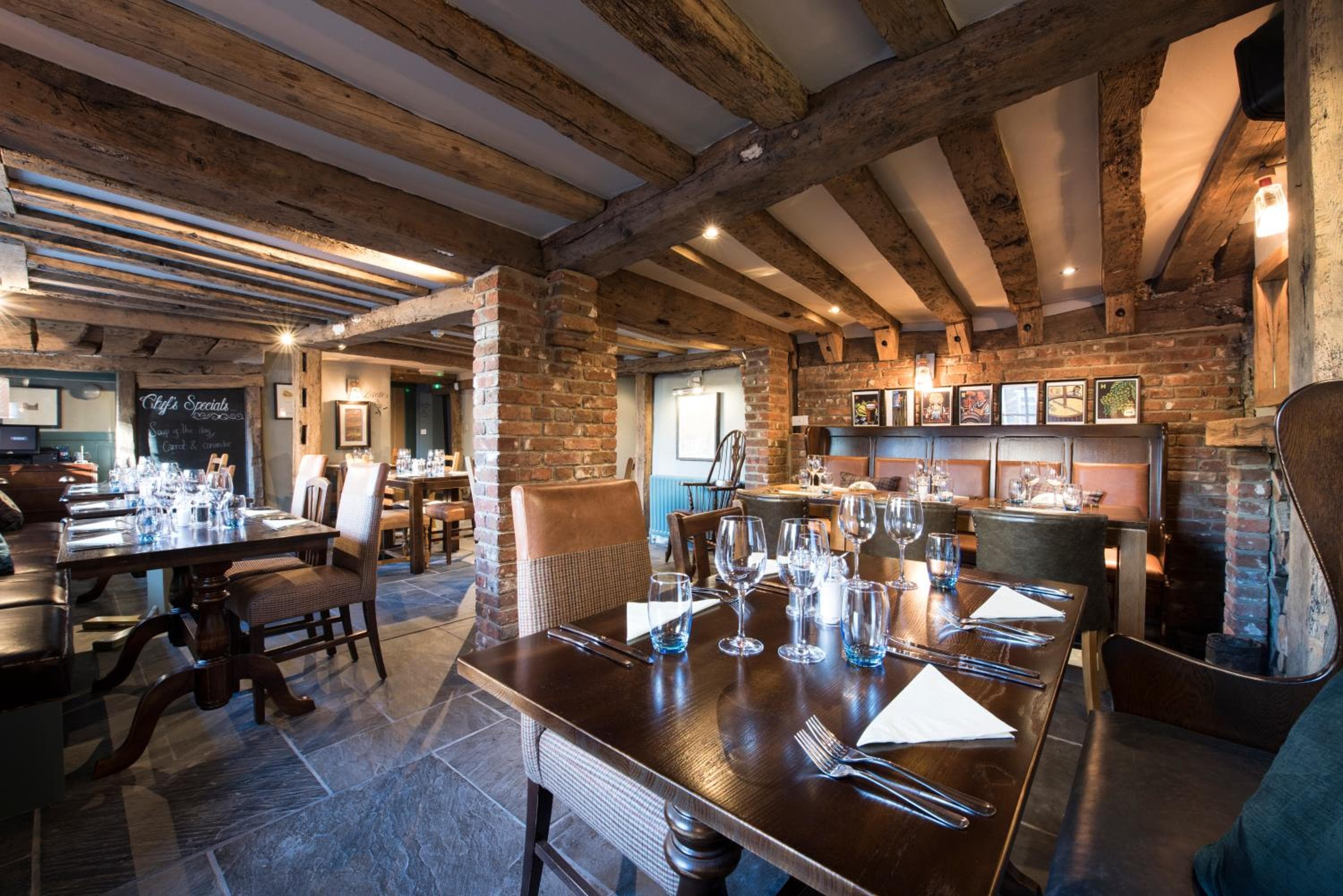 The Ostrich Inn Colnbrook London Heathrow