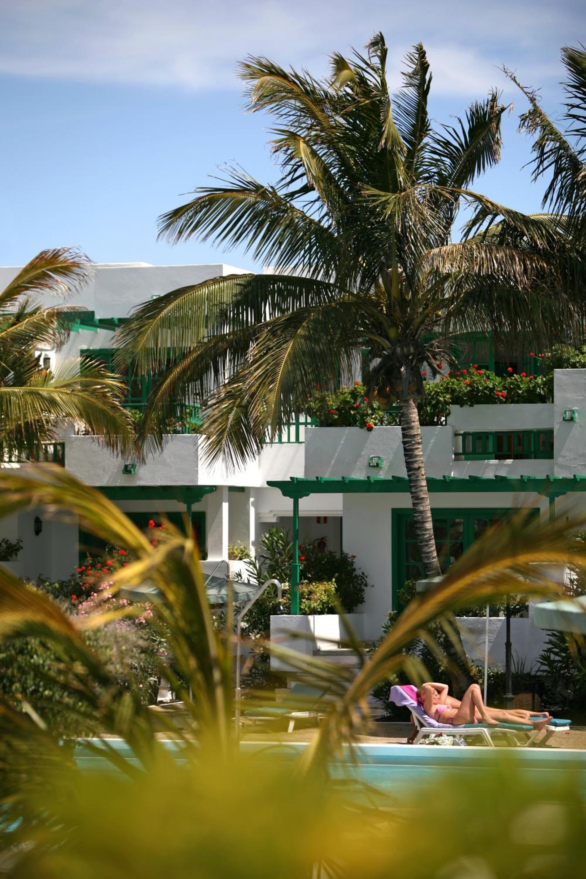 Nazaret Apartments